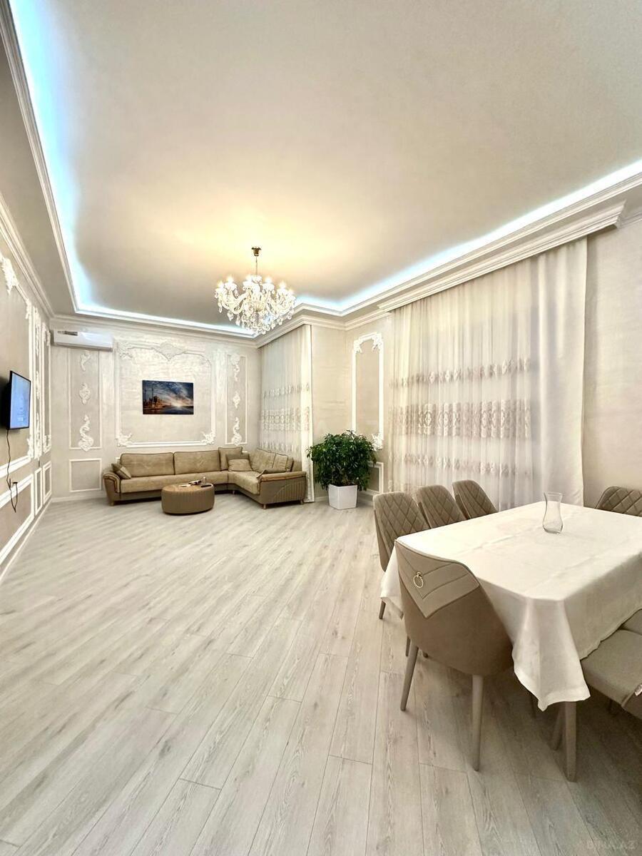 5 otaqlı Həyət evi/Bağ evi, Mərdəkan q., Bakı