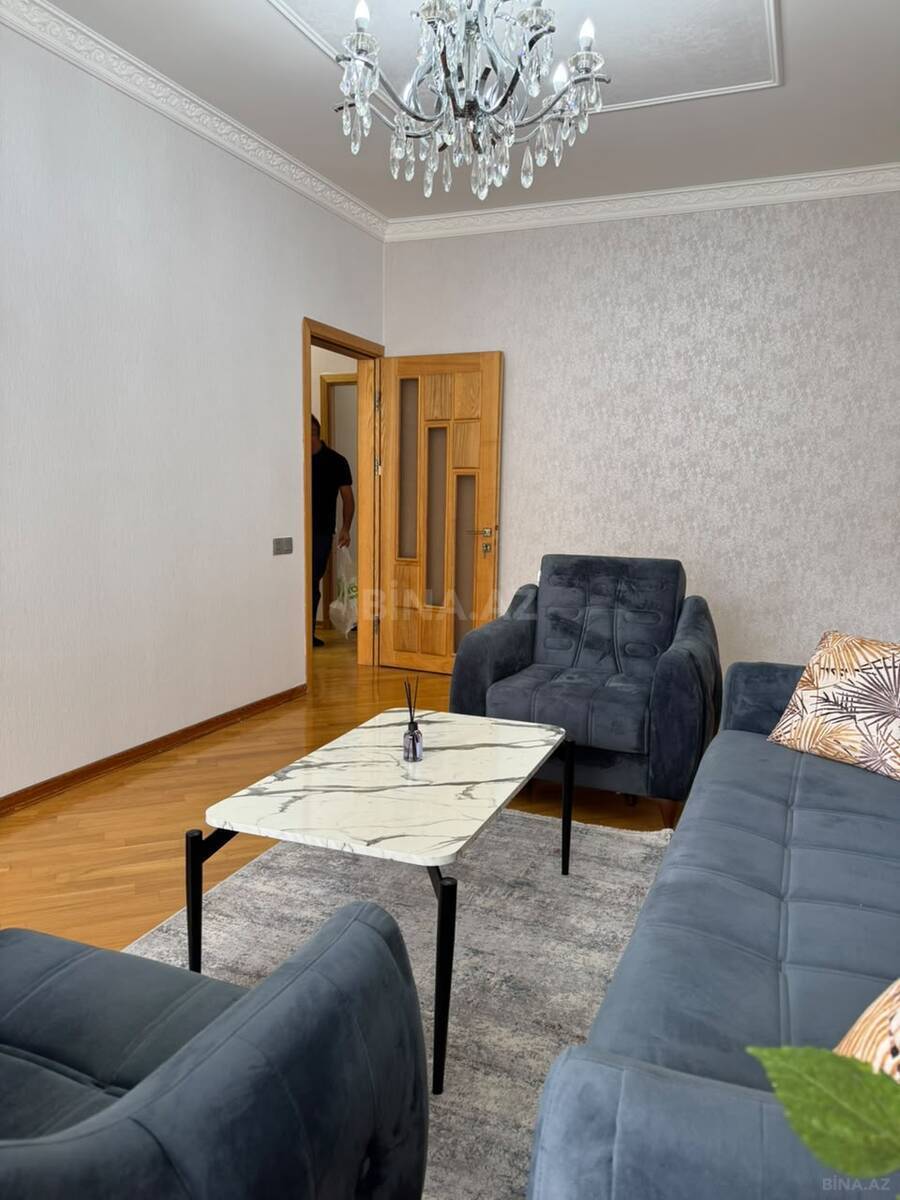 3 otaqlı Köhnə tikili, Həzi Aslanov q., Bakı