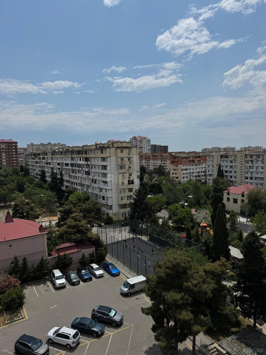3 otaqlı Köhnə tikili, Əhmədli m., Bakı