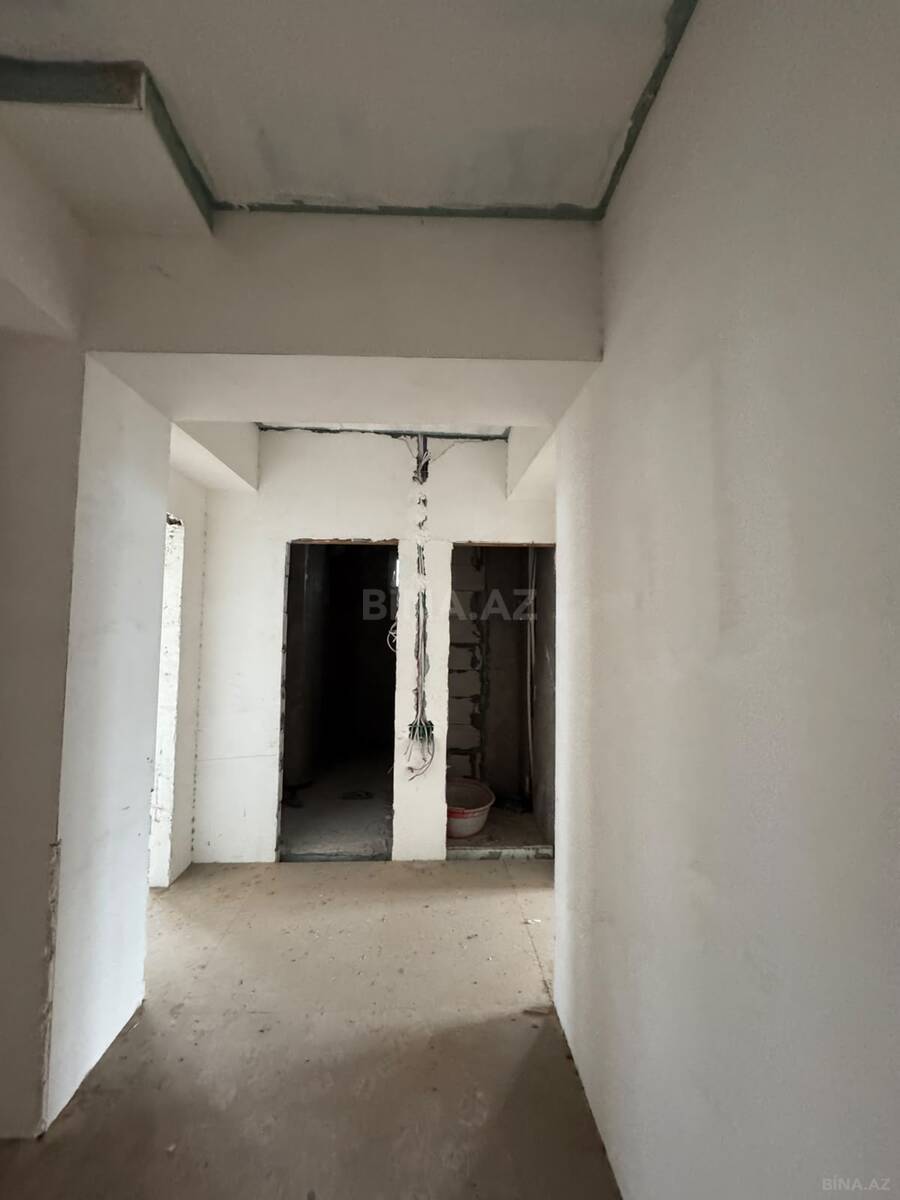 3 otaqlı Yeni tikili, Xırdalan