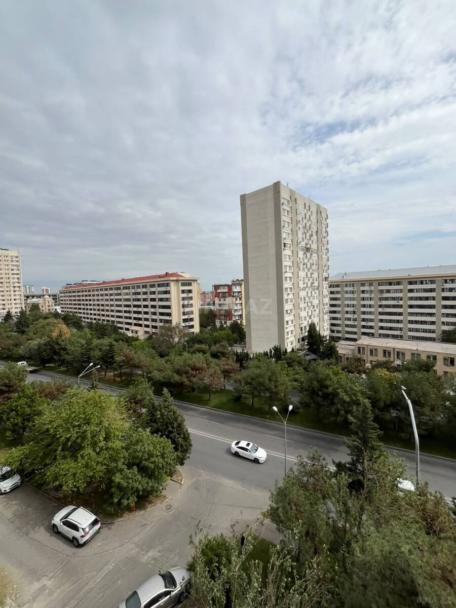 4 otaqlı Köhnə tikili, Azadlıq Prospekti m., Bakı