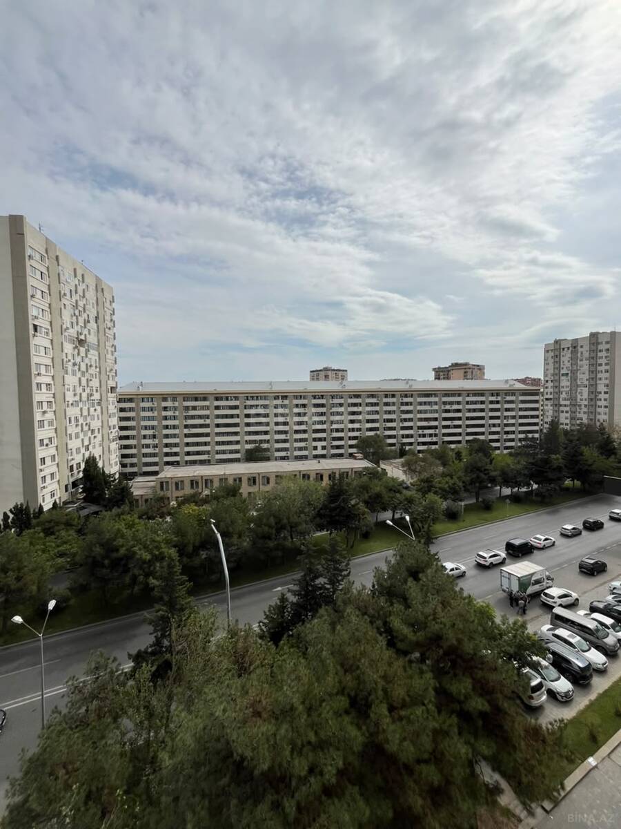 4 otaqlı Köhnə tikili, Azadlıq Prospekti m., Bakı
