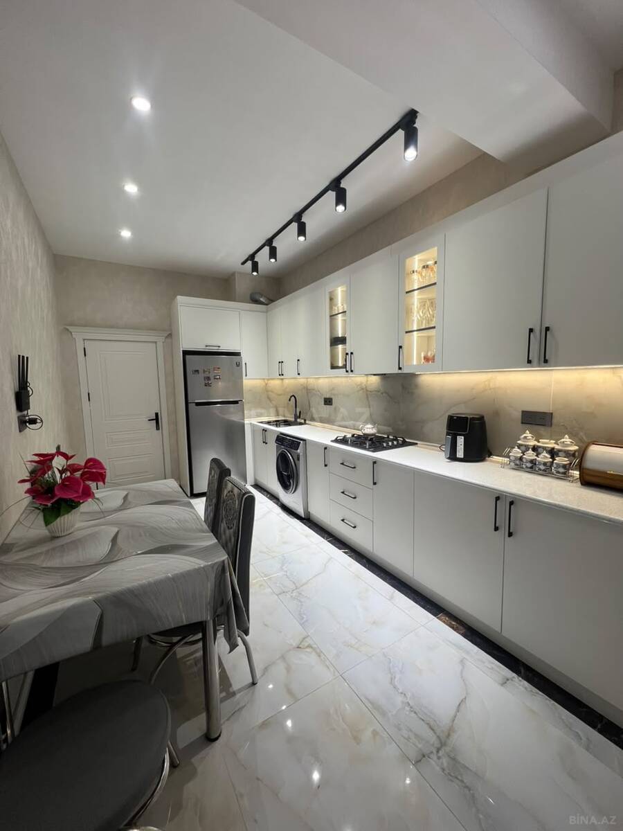 2 otaqlı Yeni tikili, Qara Qarayev m., Bakı
