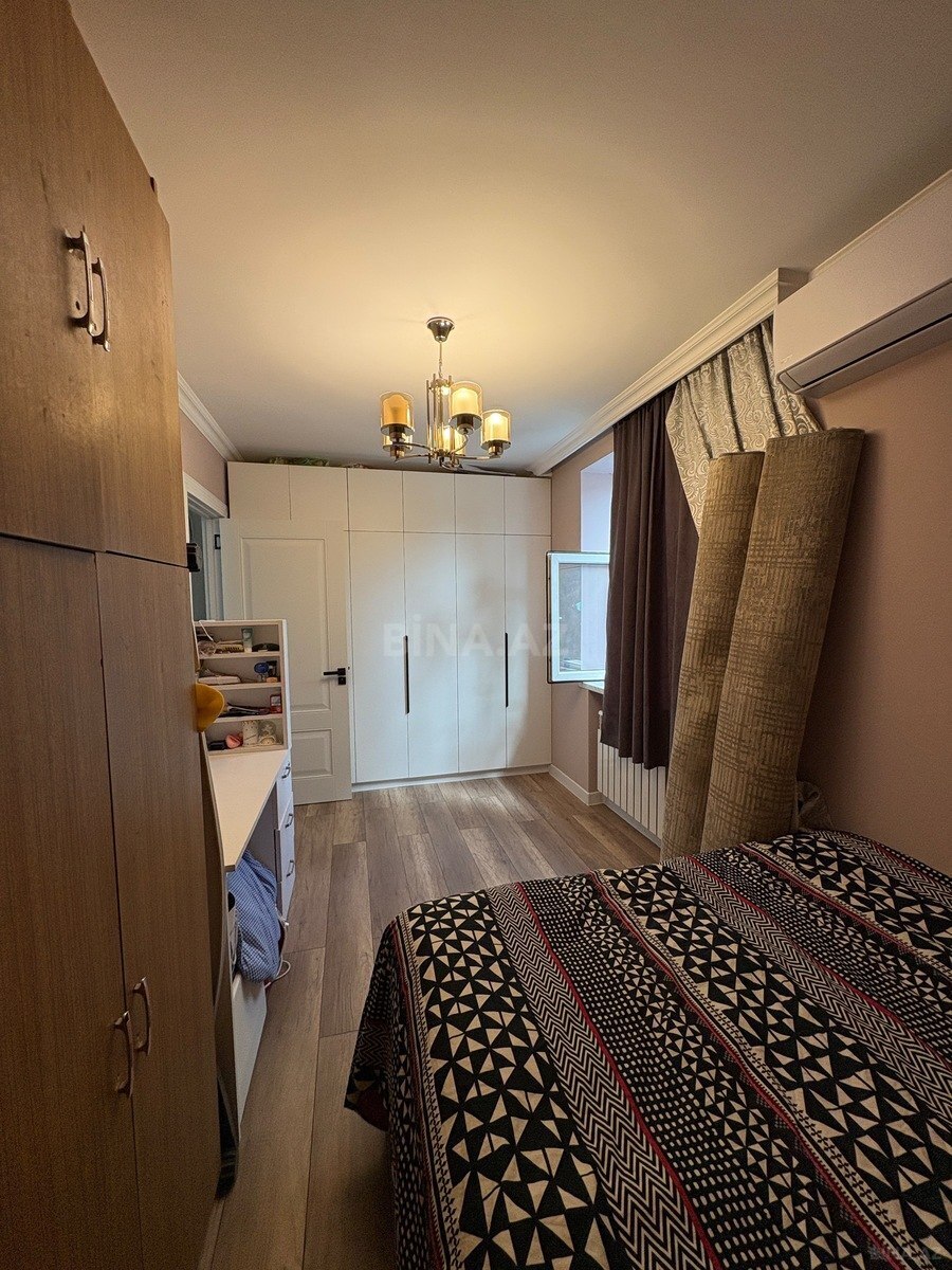 2 otaqlı Köhnə tikili, Neftçilər m., Bakı