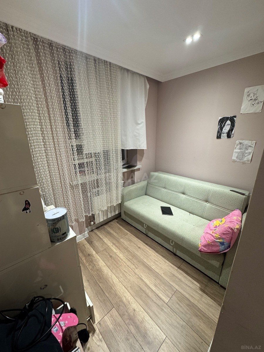 2 otaqlı Köhnə tikili, Neftçilər m., Bakı