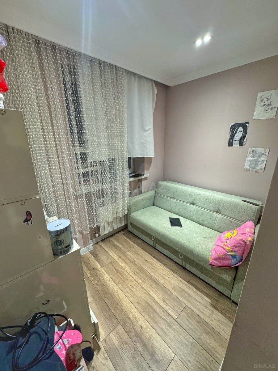 3 otaqlı Köhnə tikili, Neftçilər m., Bakı