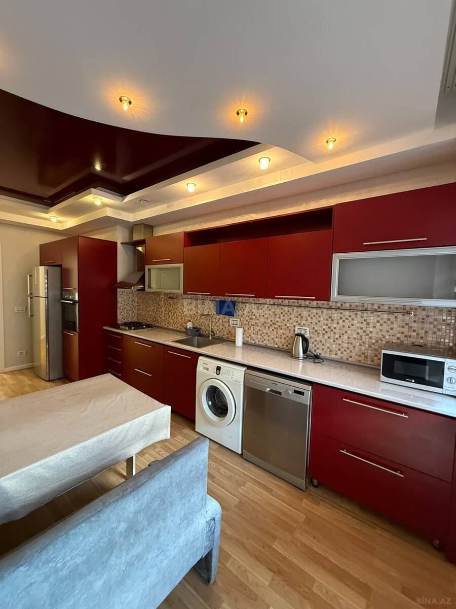 3 otaqlı Yeni tikili, Şah İsmayıl Xətai m., Bakı