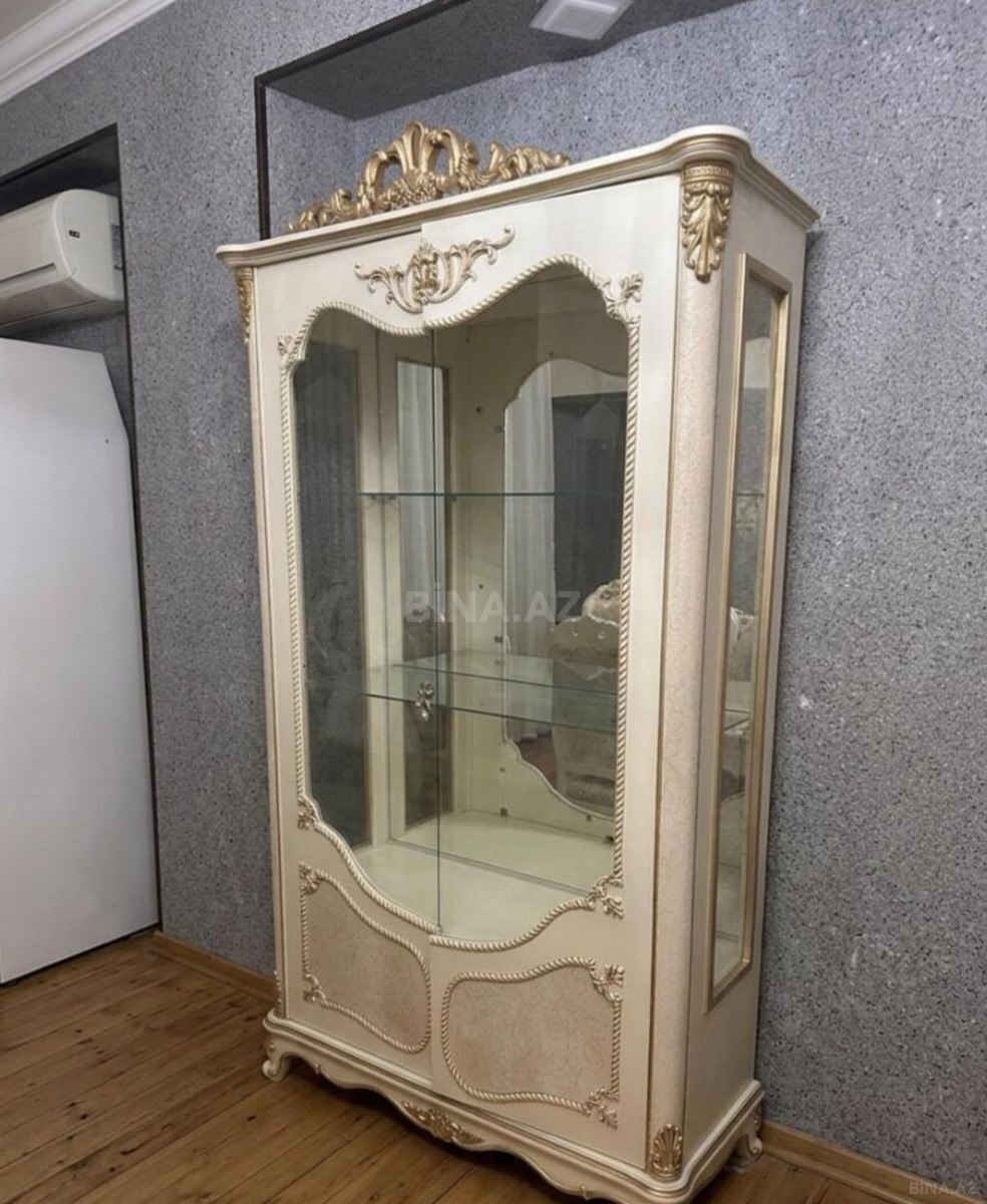 3 otaqlı Yeni tikili, Xırdalan