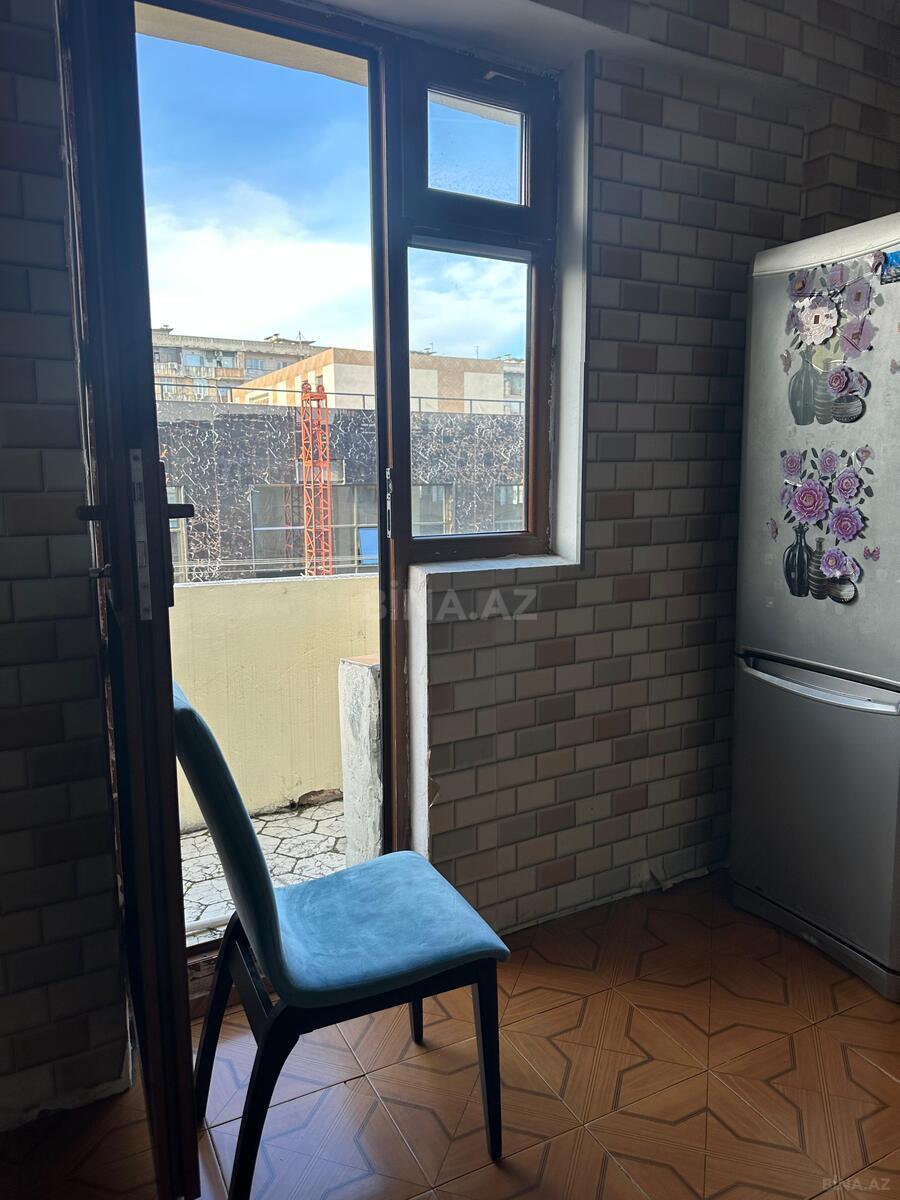 2 otaqlı Köhnə tikili, Bakıxanov q., Bakı
