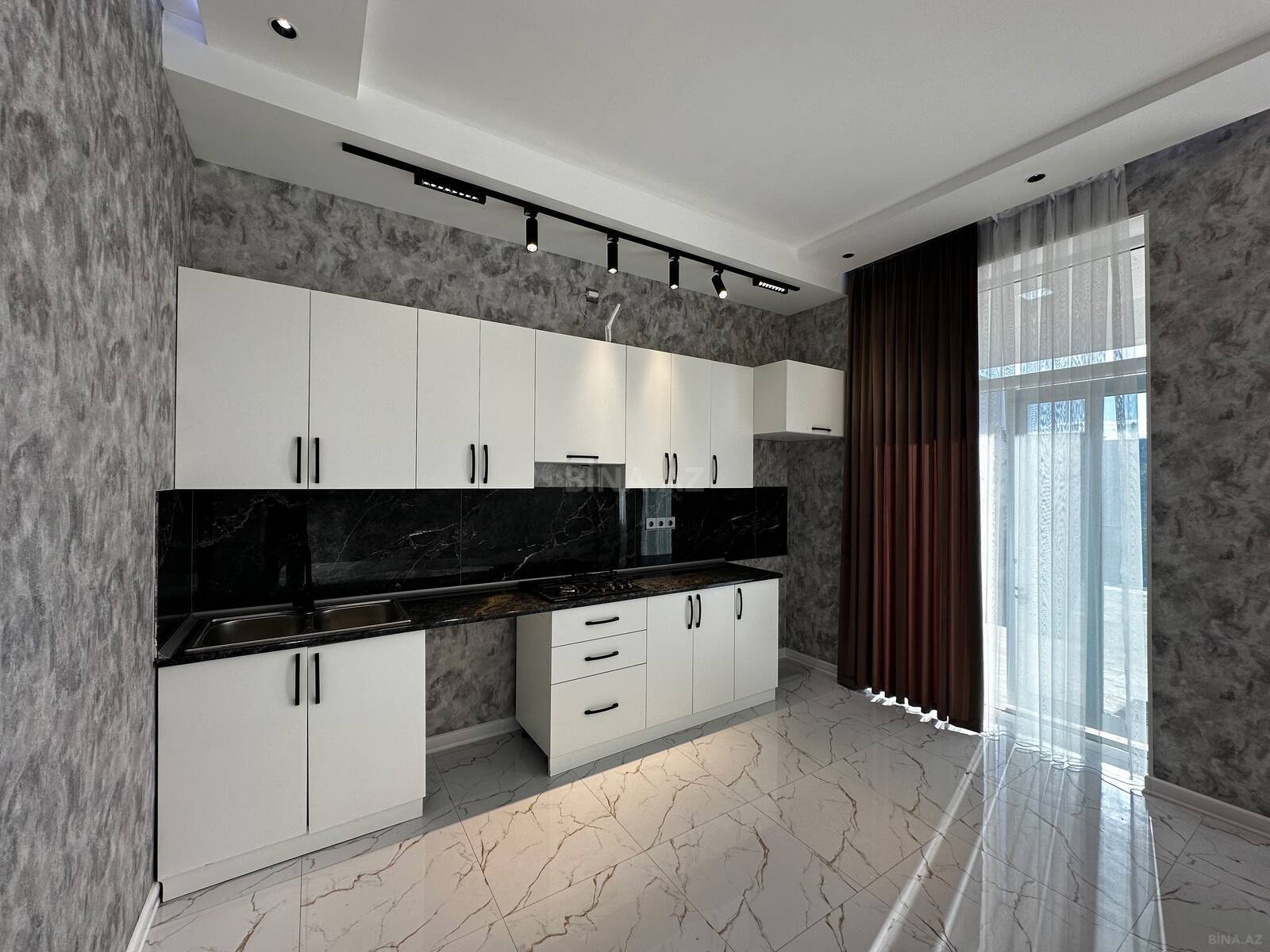 4 otaqlı Həyət evi/Bağ evi, Şüvəlan q., Bakı