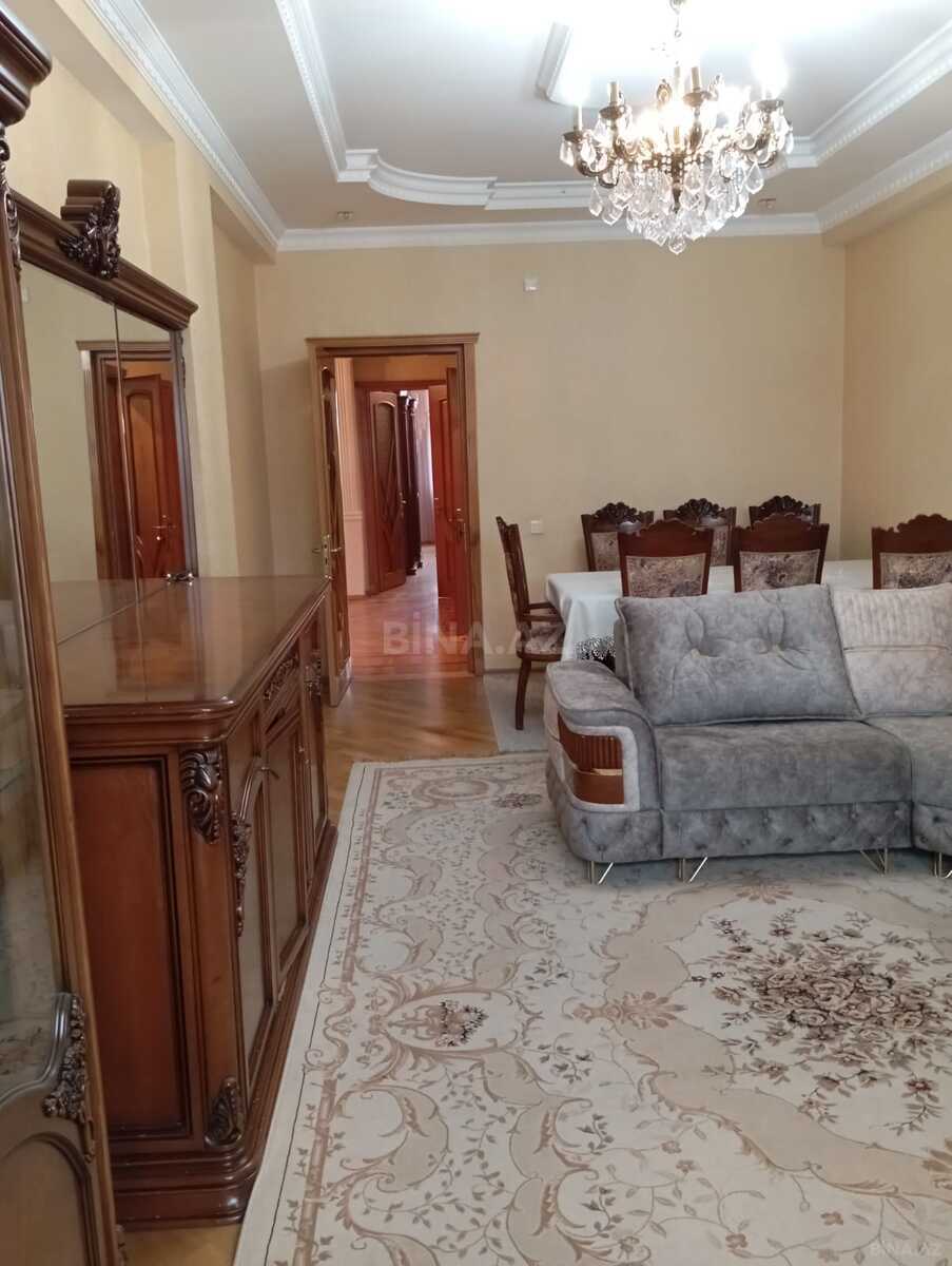 3 otaqlı Yeni tikili, 28 May m., Bakı