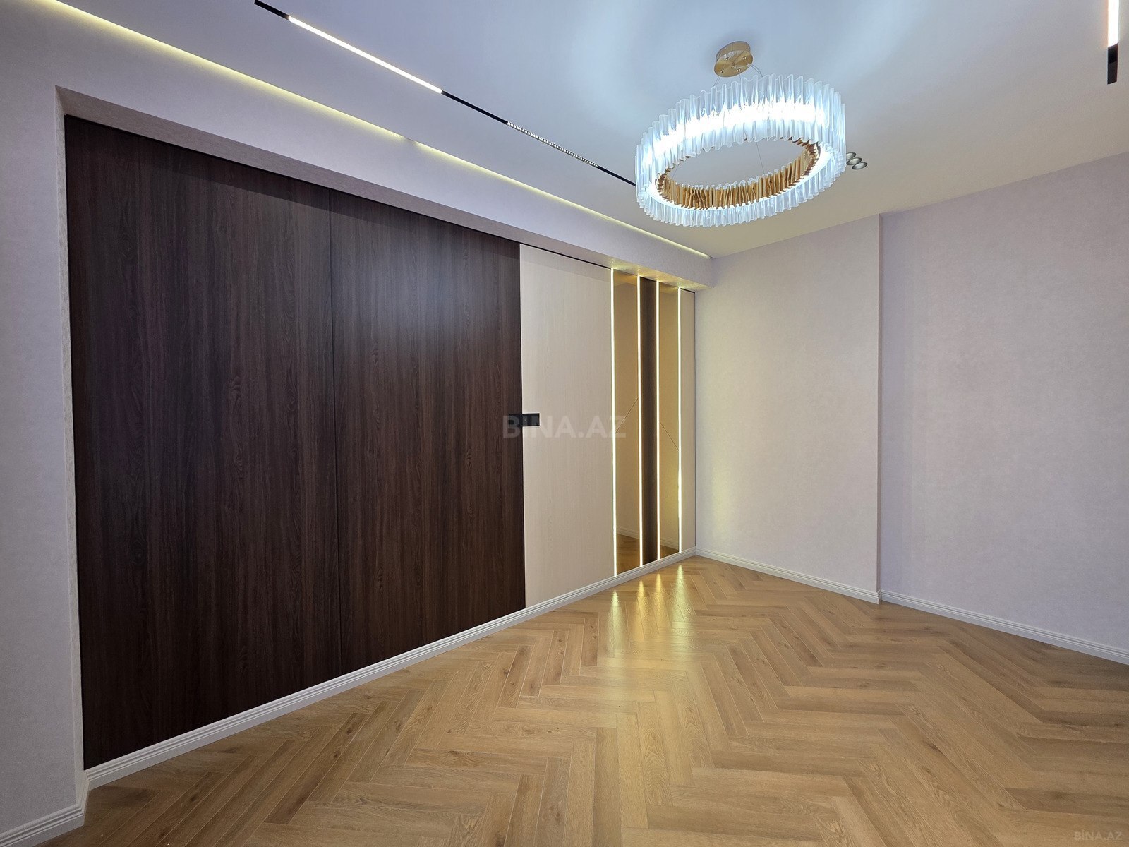 3 otaqlı Yeni tikili, Qara Qarayev m., Bakı