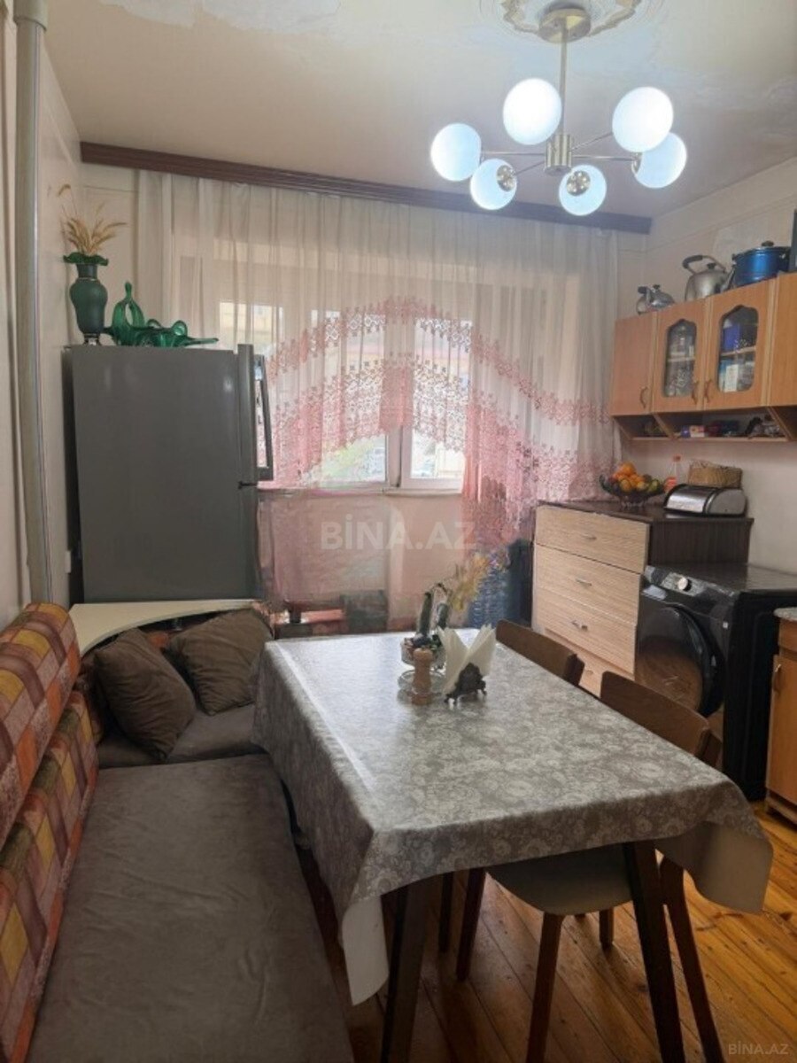 2 otaqlı Köhnə tikili, Həzi Aslanov m., Bakı