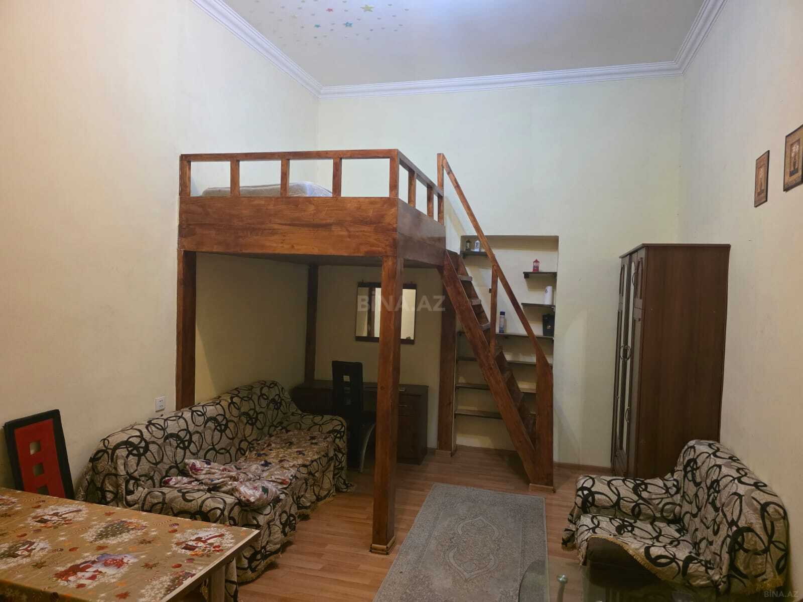 1 otaqlı Köhnə tikili, 20-ci sahə q., Bakı
