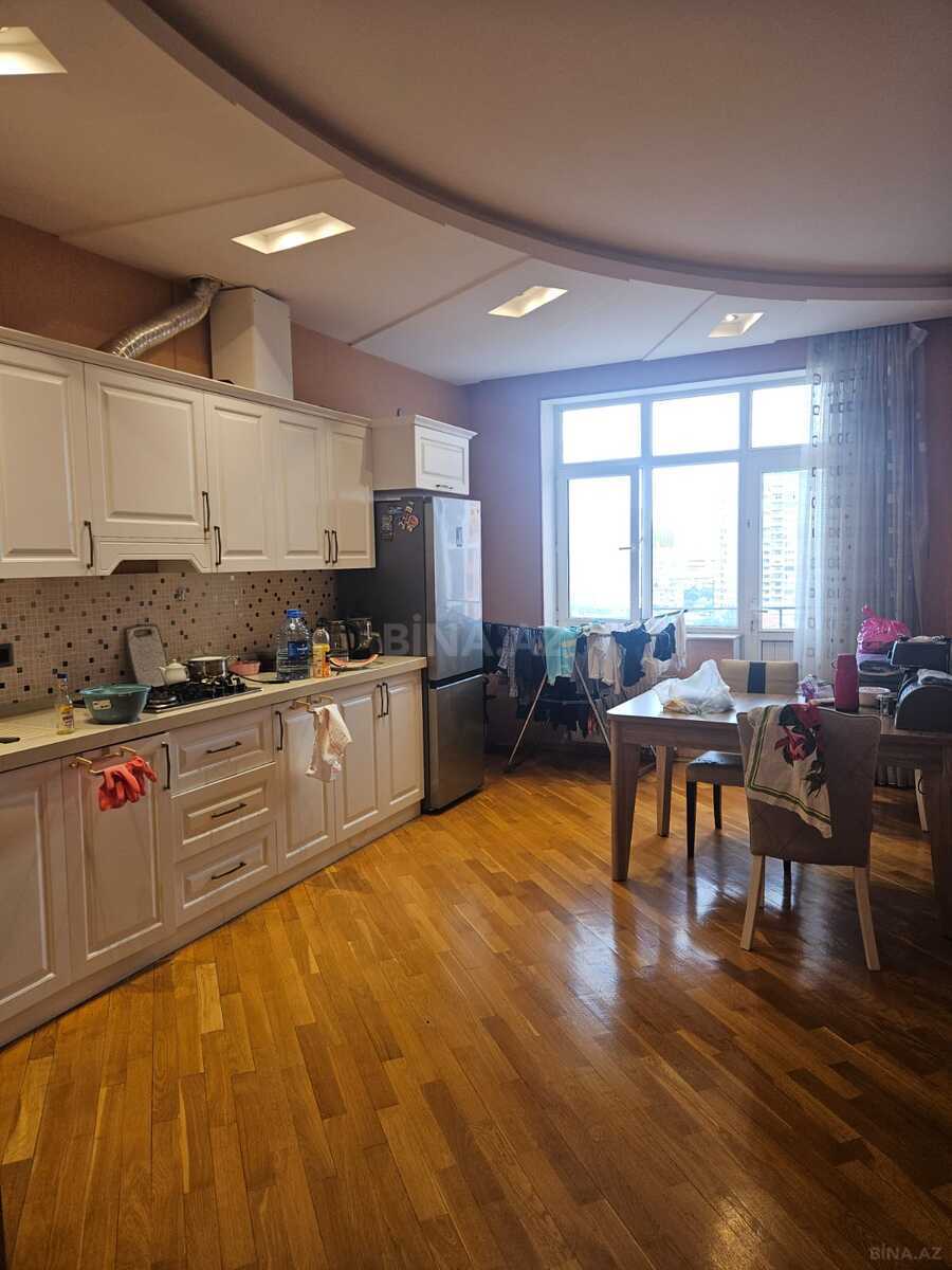 3 otaqlı Yeni tikili, Elmlər Akademiyası m., Bakı