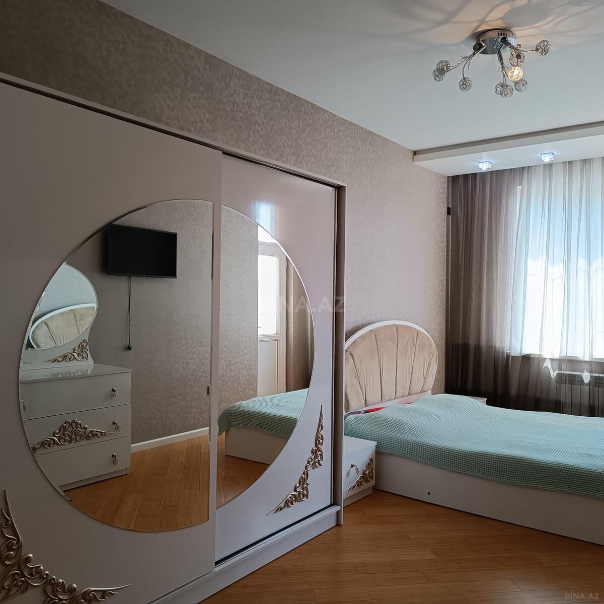 3 otaqlı Yeni tikili, Memar Əcəmi m., Bakı