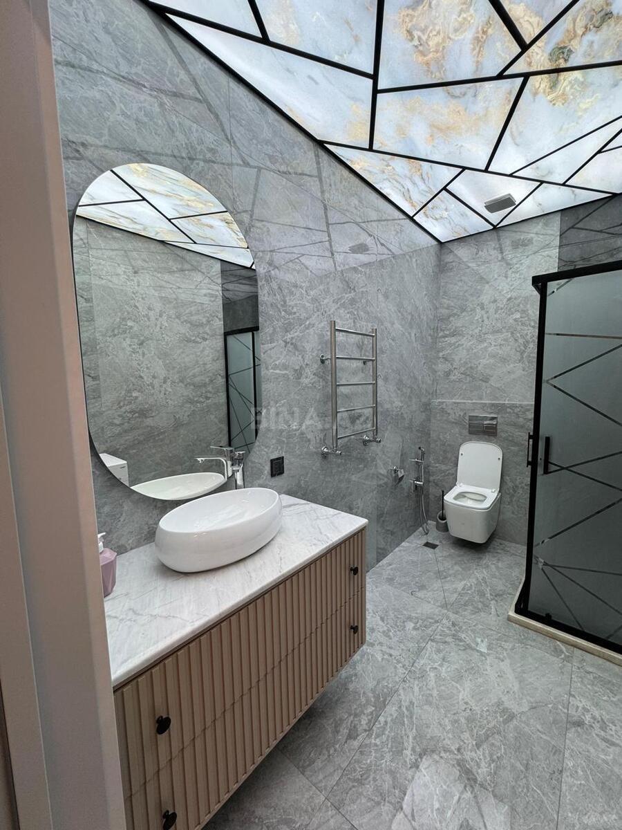 2 otaqlı Yeni tikili, 8 Noyabr m., Bakı