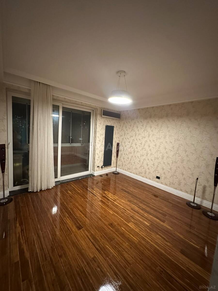 4 otaqlı Yeni tikili, Nizami m., Bakı