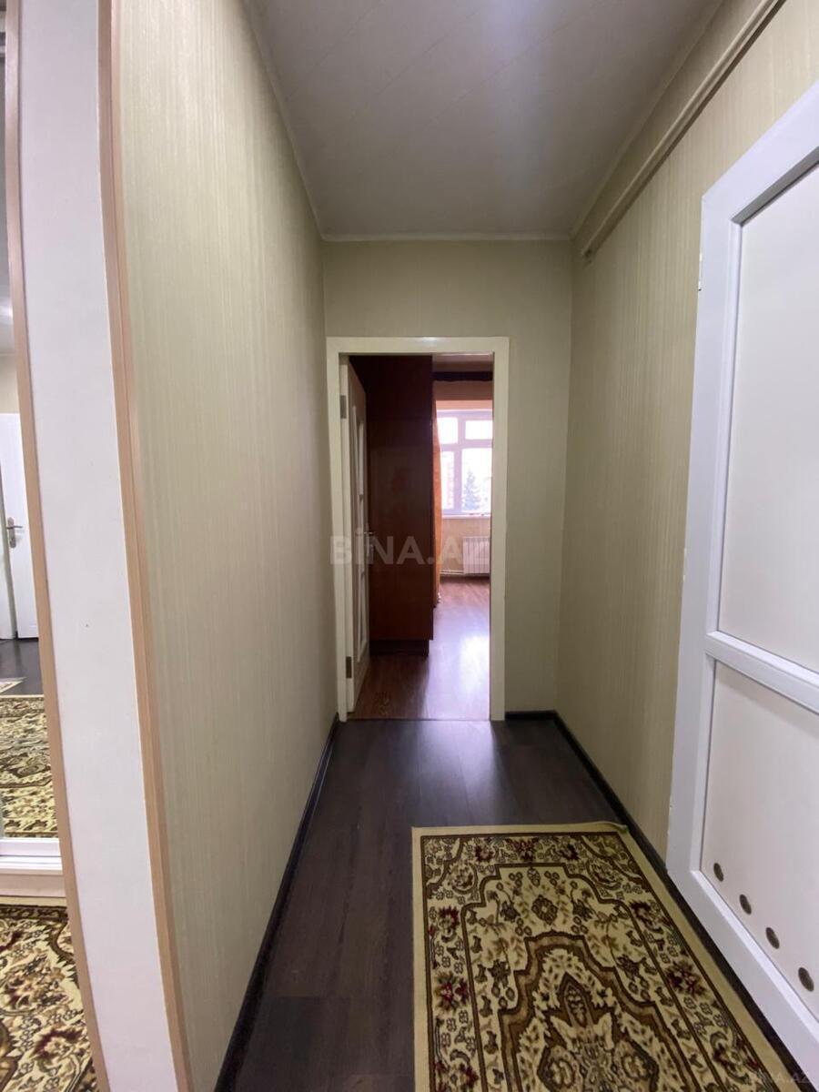 4 otaqlı Köhnə tikili, Əhmədli m., Bakı