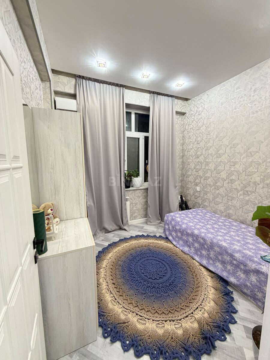 3 otaqlı Yeni tikili, Xırdalan