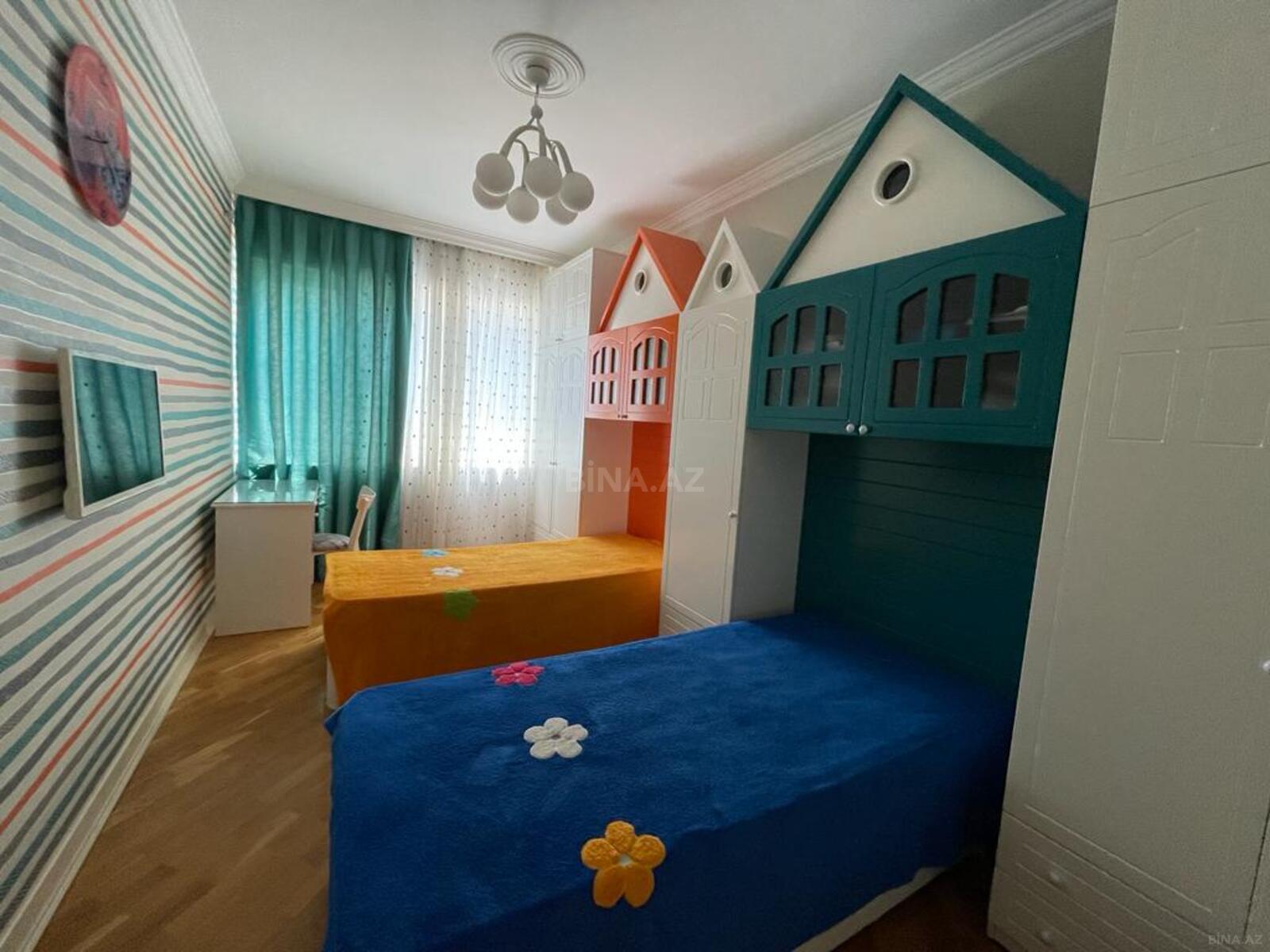 3 otaqlı Yeni tikili, Şah İsmayıl Xətai m., Bakı