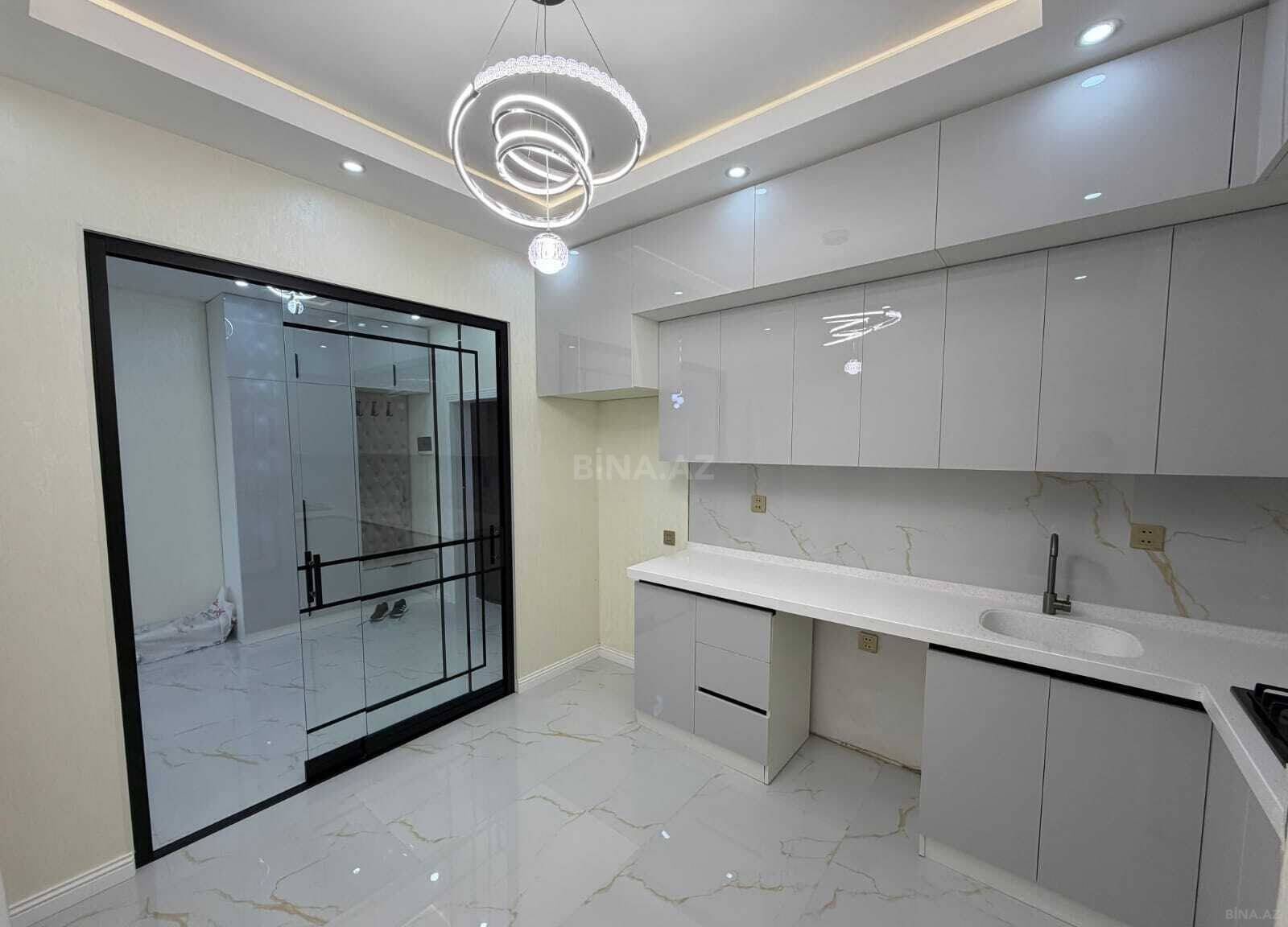 3 otaqlı Yeni tikili, İnşaatçılar m., Bakı