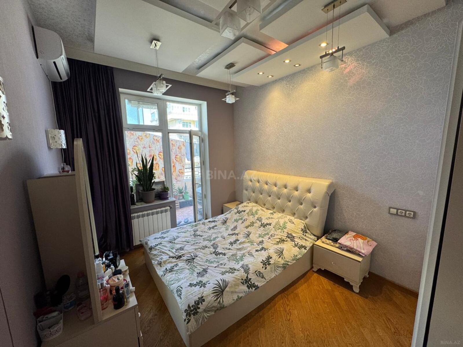 3 otaqlı Yeni tikili, Memar Əcəmi m., Bakı