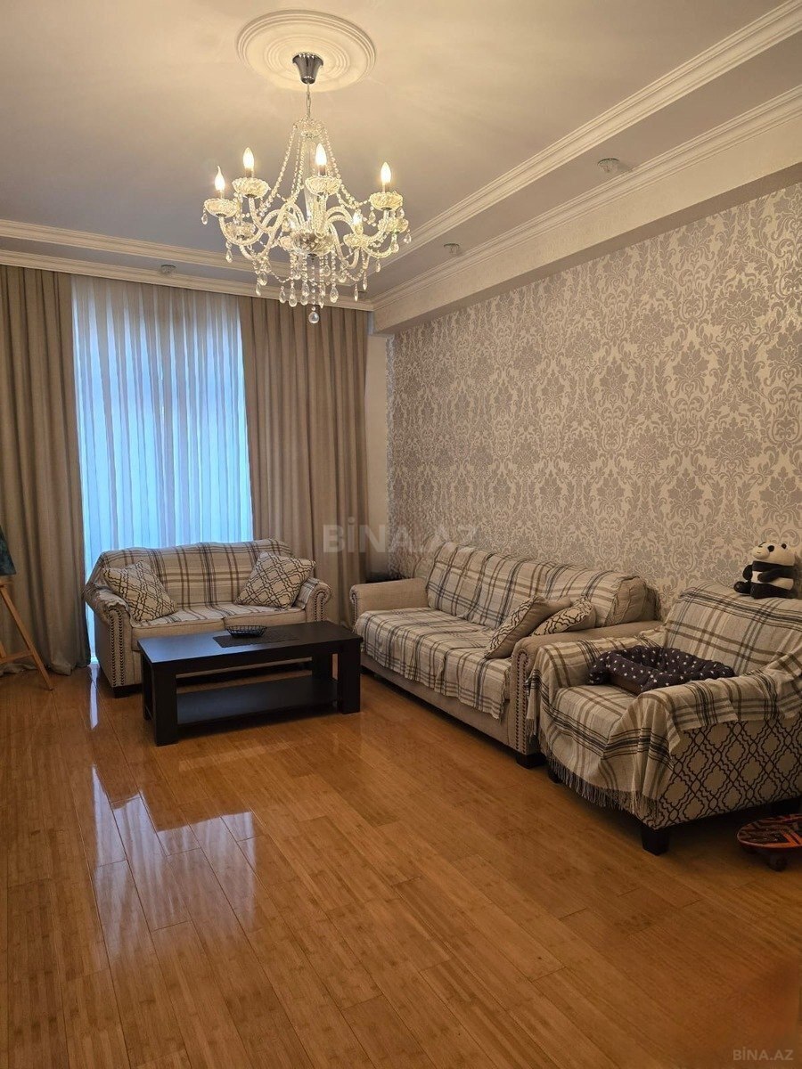 3 otaqlı Yeni tikili, Qara Qarayev m., Bakı