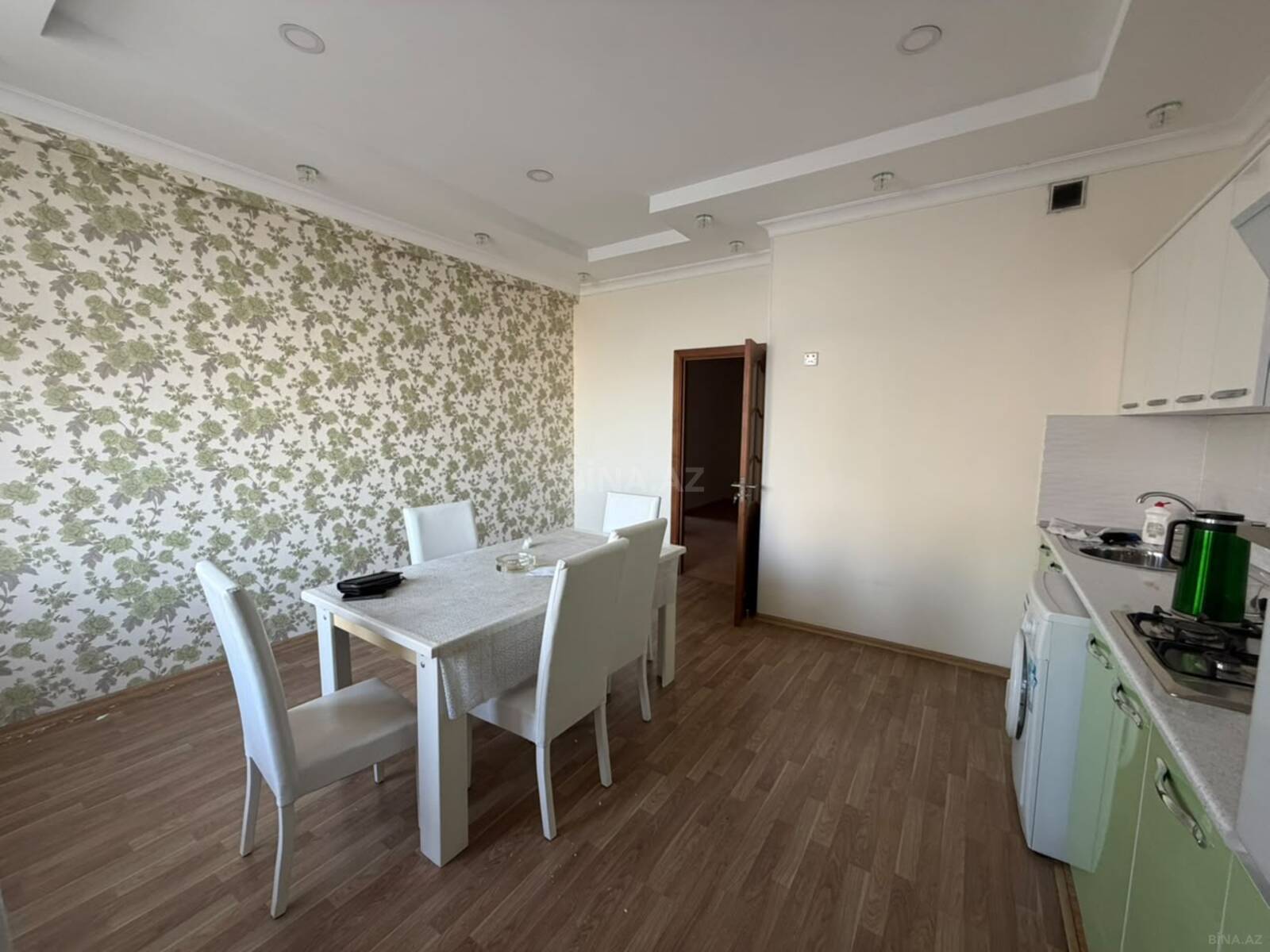 3 otaqlı Yeni tikili, İnşaatçılar m., Bakı