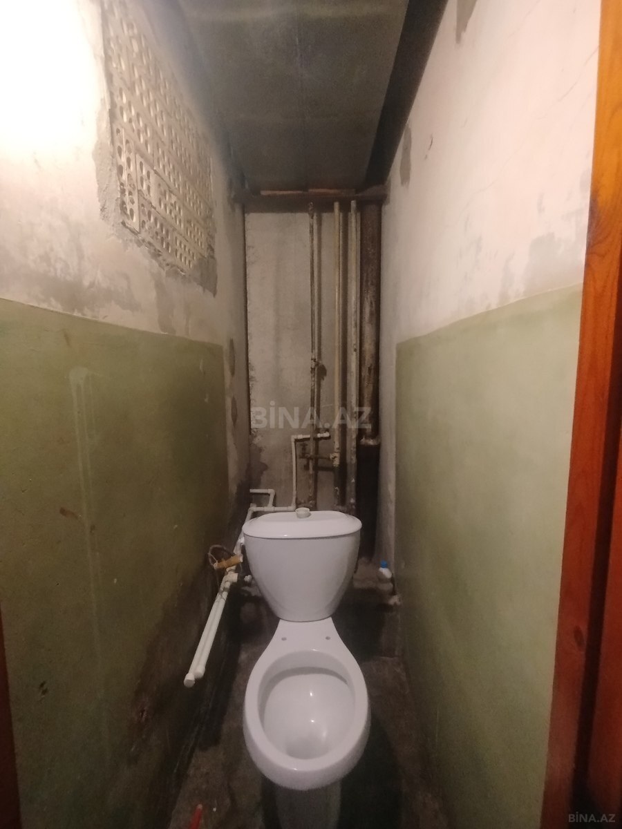4 otaqlı Köhnə tikili, Neftçilər m., Bakı