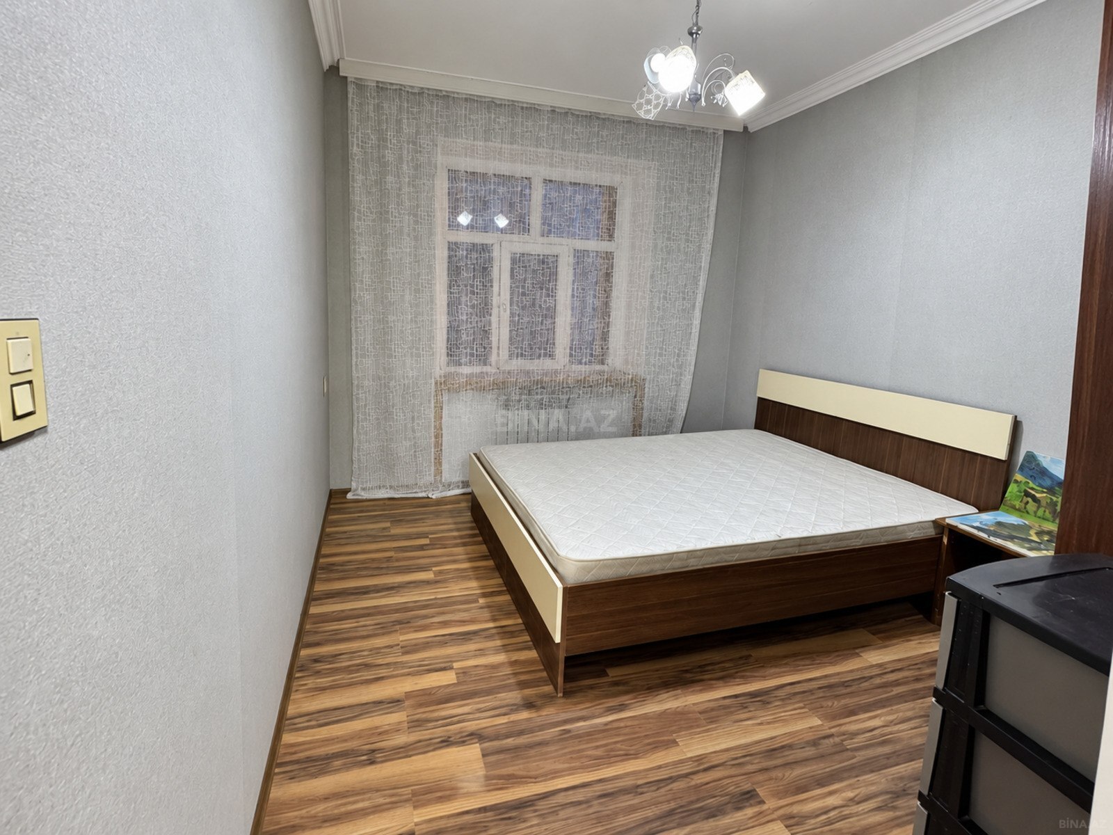 2 otaqlı Köhnə tikili, Xalqlar Dostluğu m., Bakı