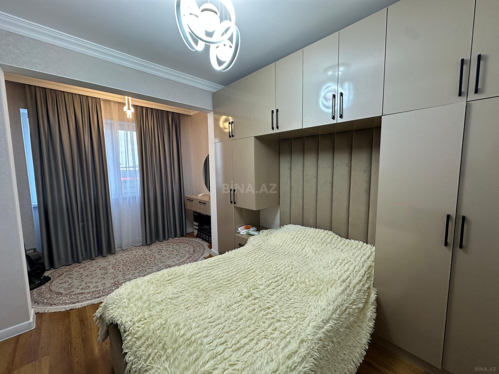 3 otaqlı Köhnə tikili, Xalqlar Dostluğu m., Bakı