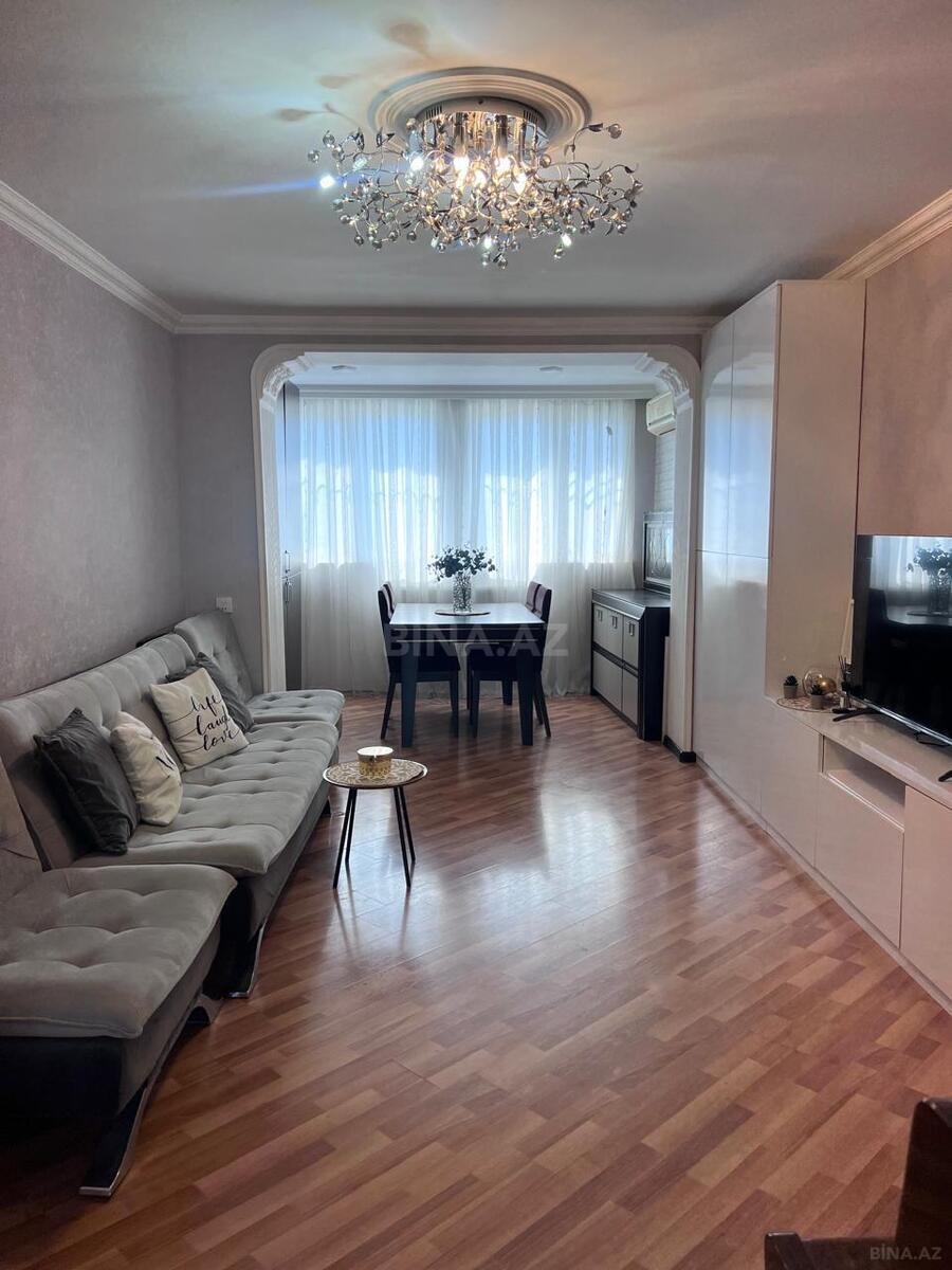 3 otaqlı Köhnə tikili, İnşaatçılar m., Bakı