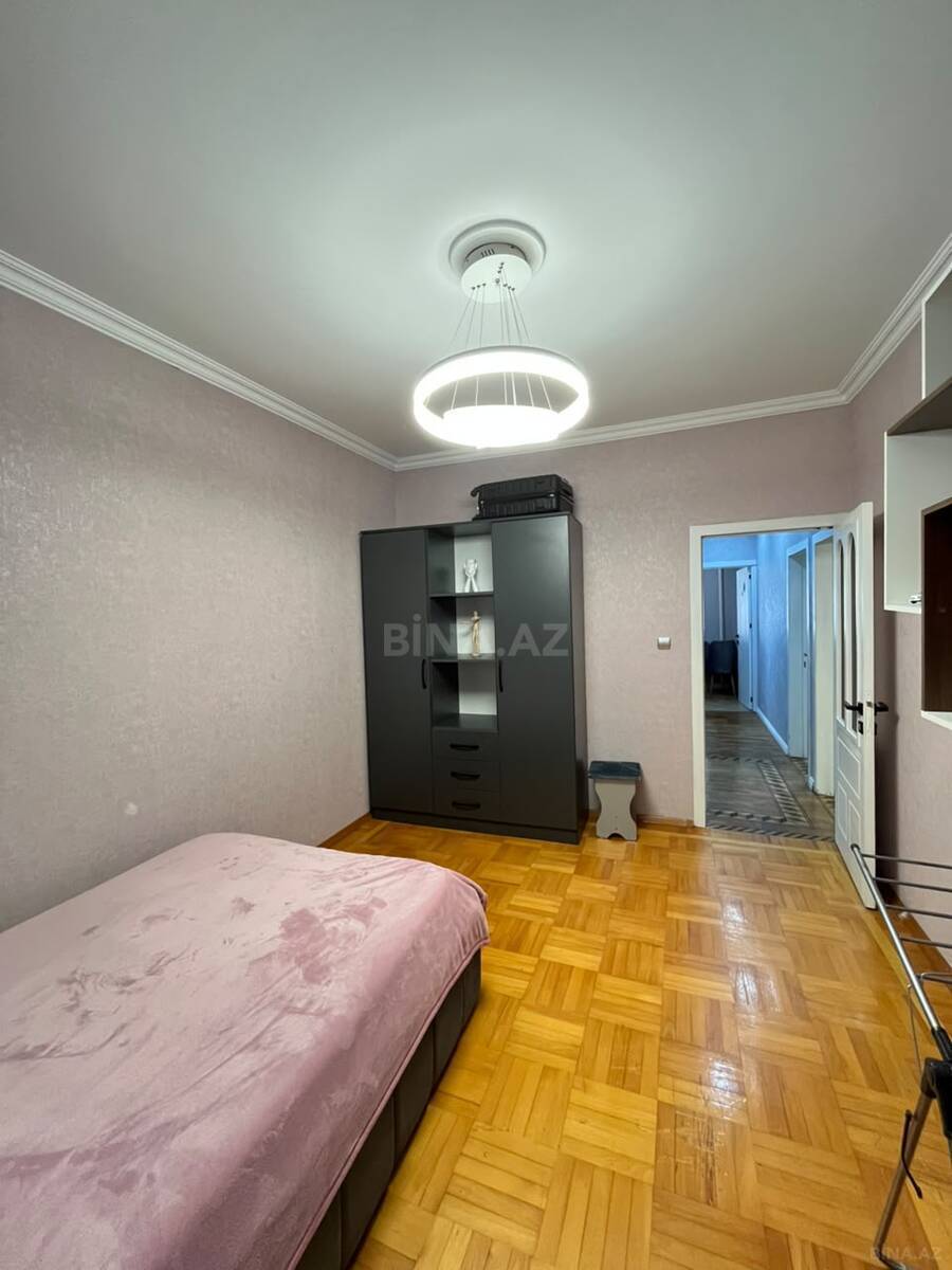 4 otaqlı Köhnə tikili, Azadlıq Prospekti m., Bakı