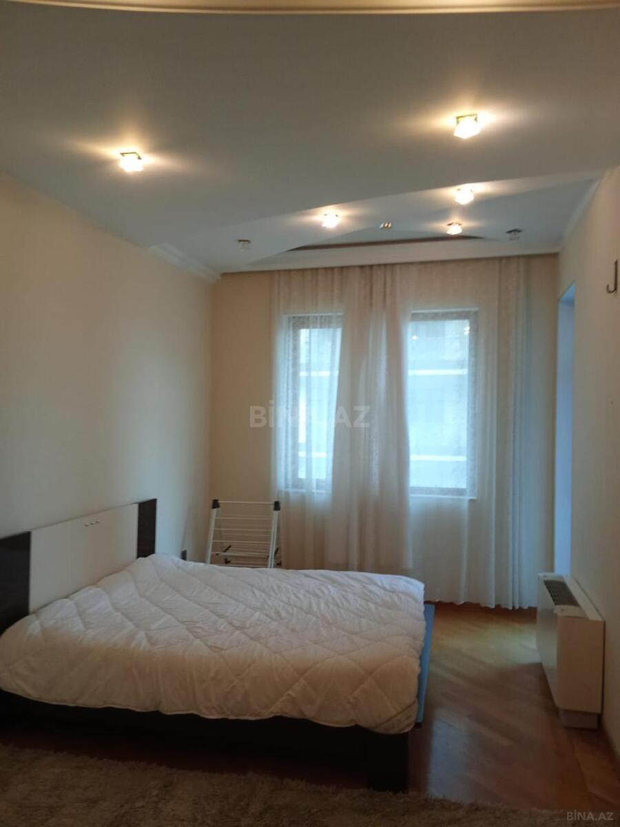 4 otaqlı Yeni tikili, 28 May m., Bakı