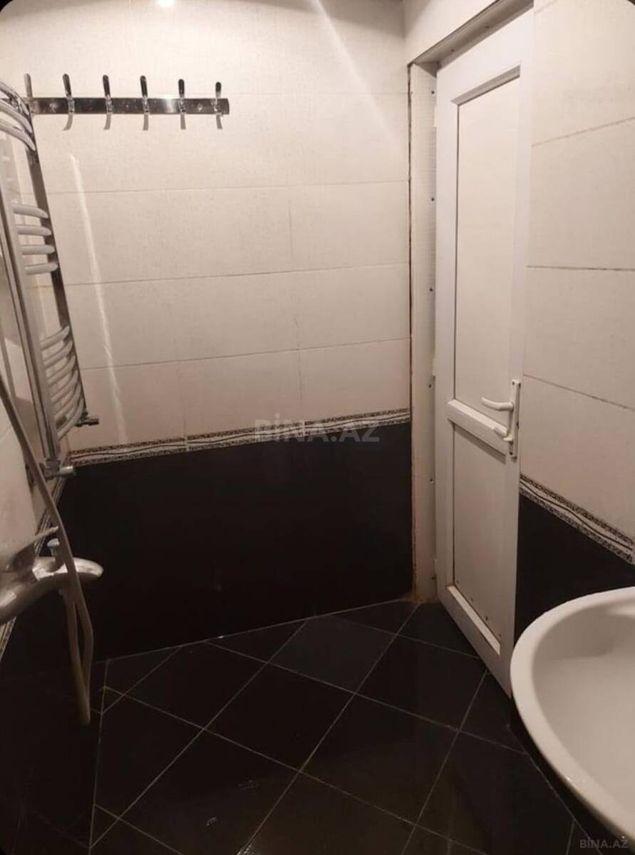 2 otaqlı Köhnə tikili, Elmlər Akademiyası m., Bakı
