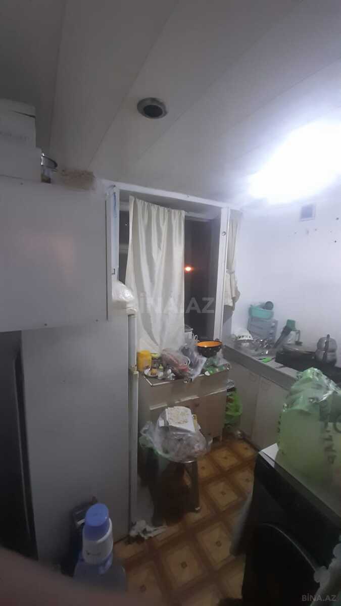 1 otaqlı Köhnə tikili, Elmlər Akademiyası m., Bakı
