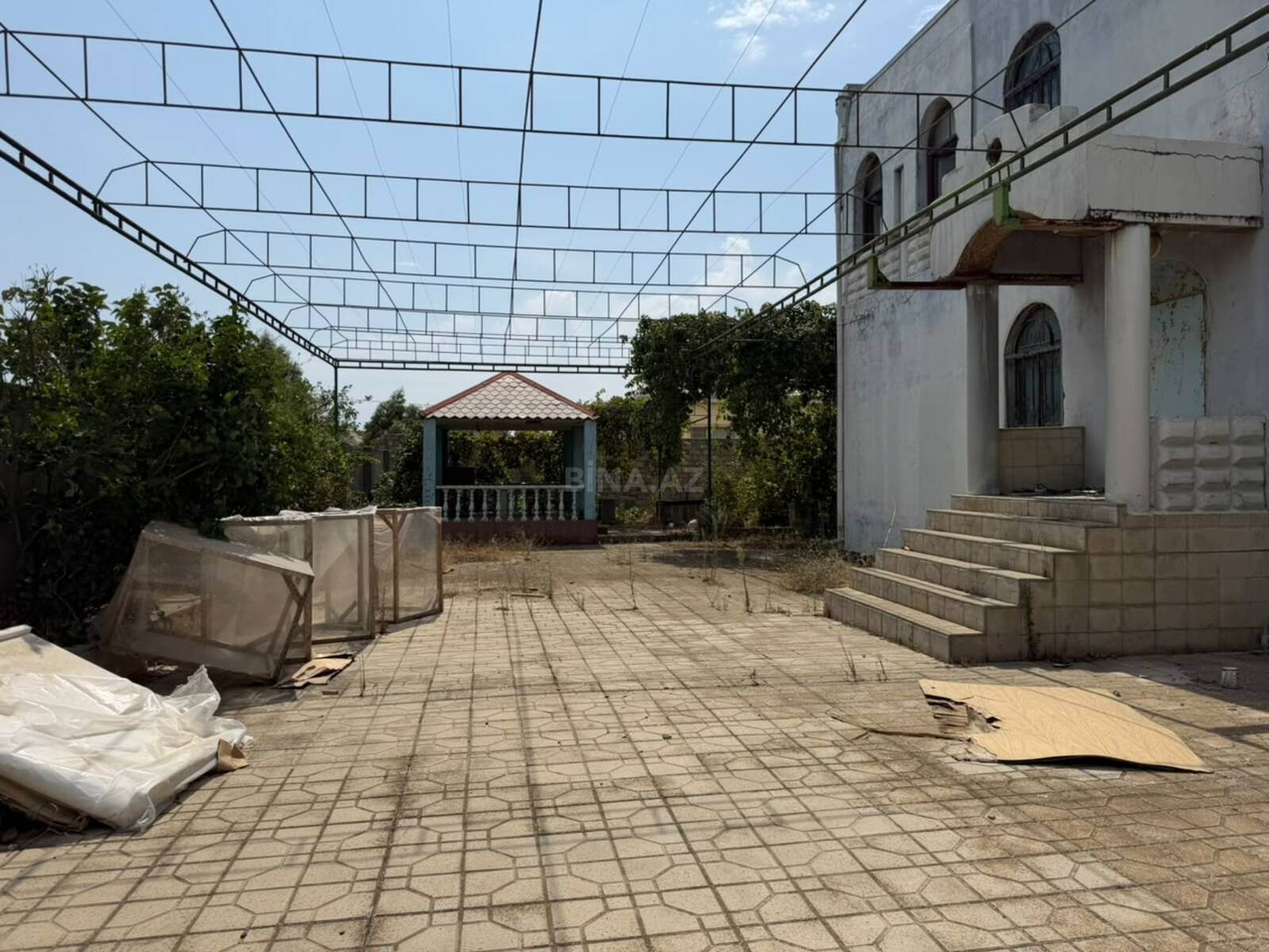 Torpaq Buzovna q., Bakı