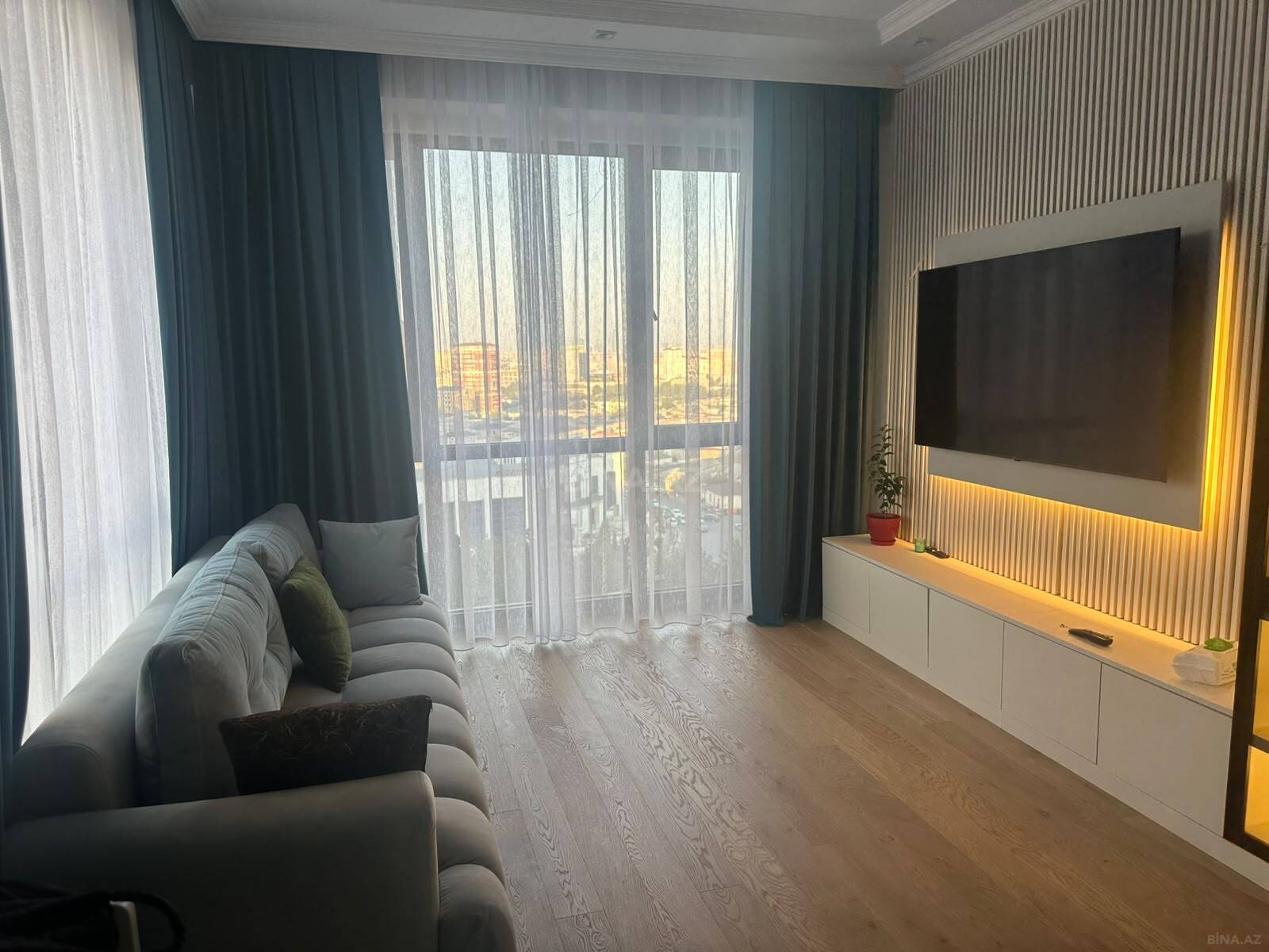3 otaqlı Yeni tikili, Memar Əcəmi m., Bakı