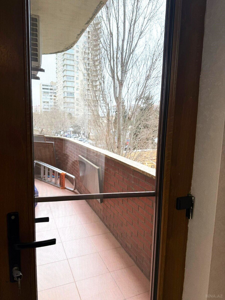 3 otaqlı Yeni tikili, 28 May m., Bakı