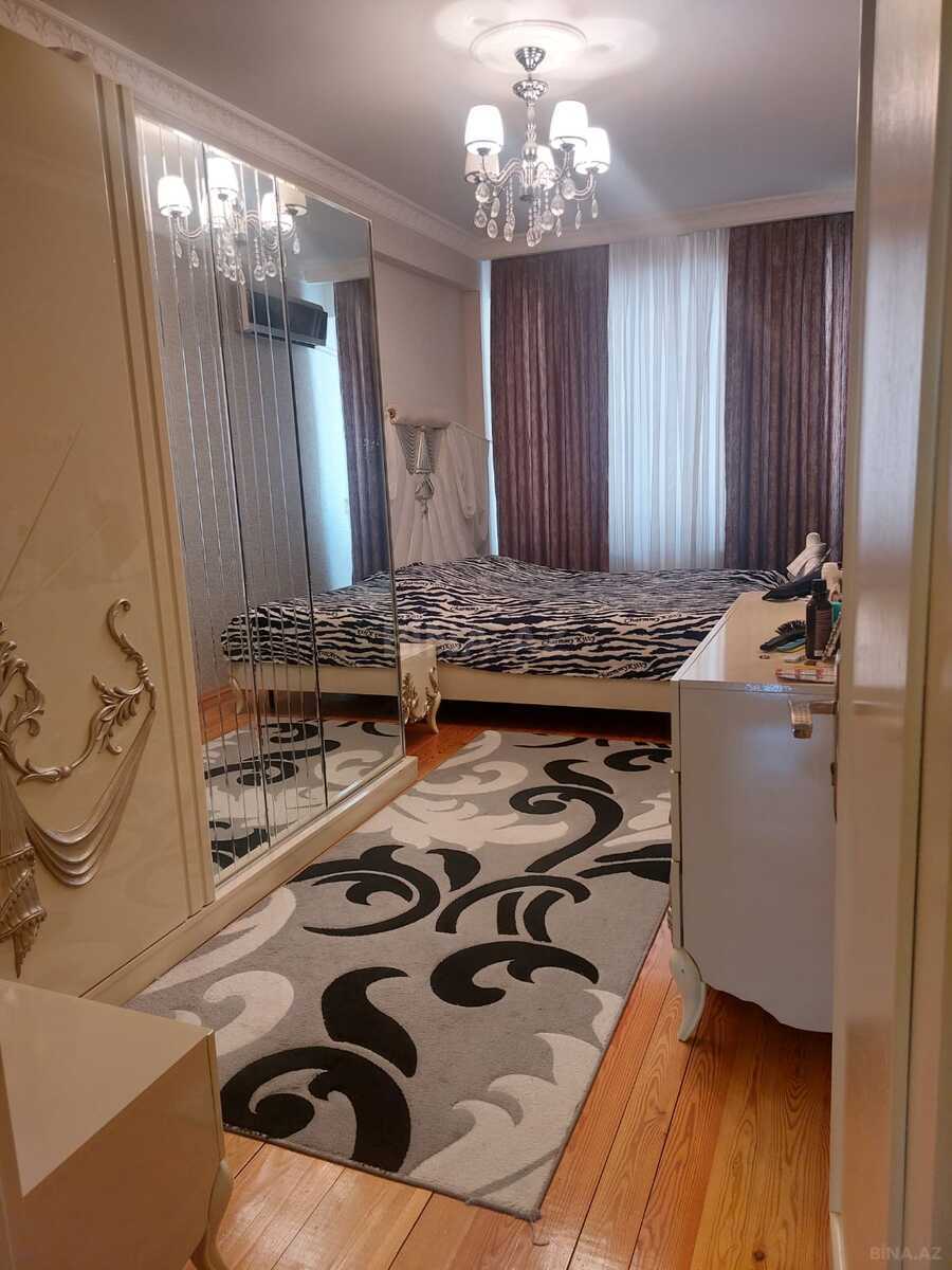 3 otaqlı Yeni tikili, Xırdalan
