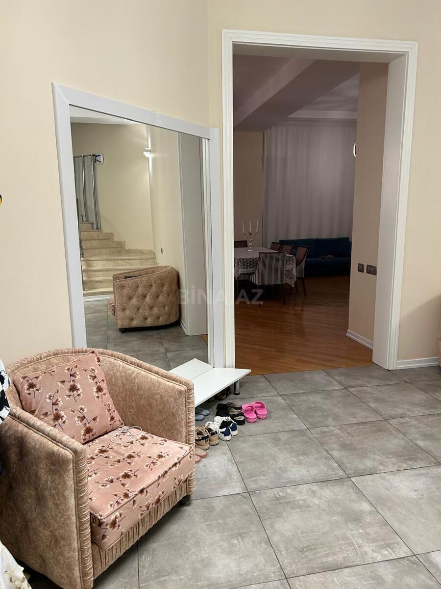 8 otaqlı Həyət evi/Bağ evi, Mərdəkan q., Bakı