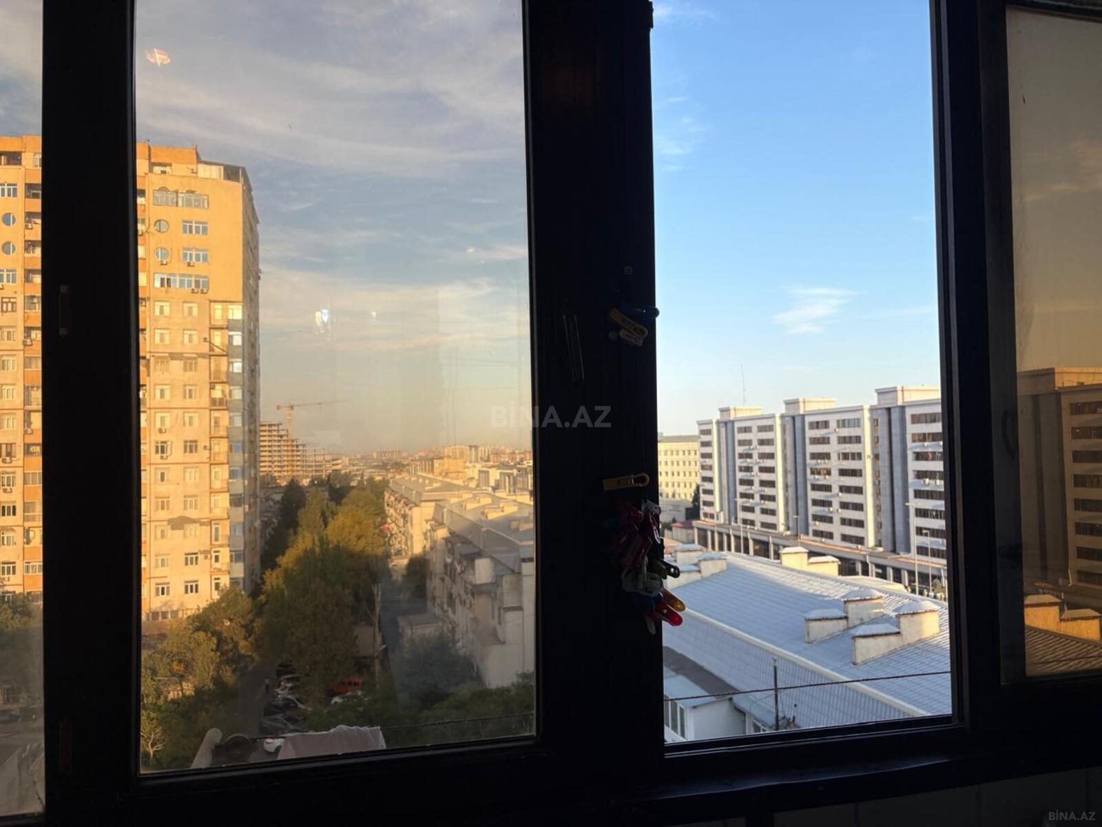 3 otaqlı Köhnə tikili, Gənclik m., Bakı