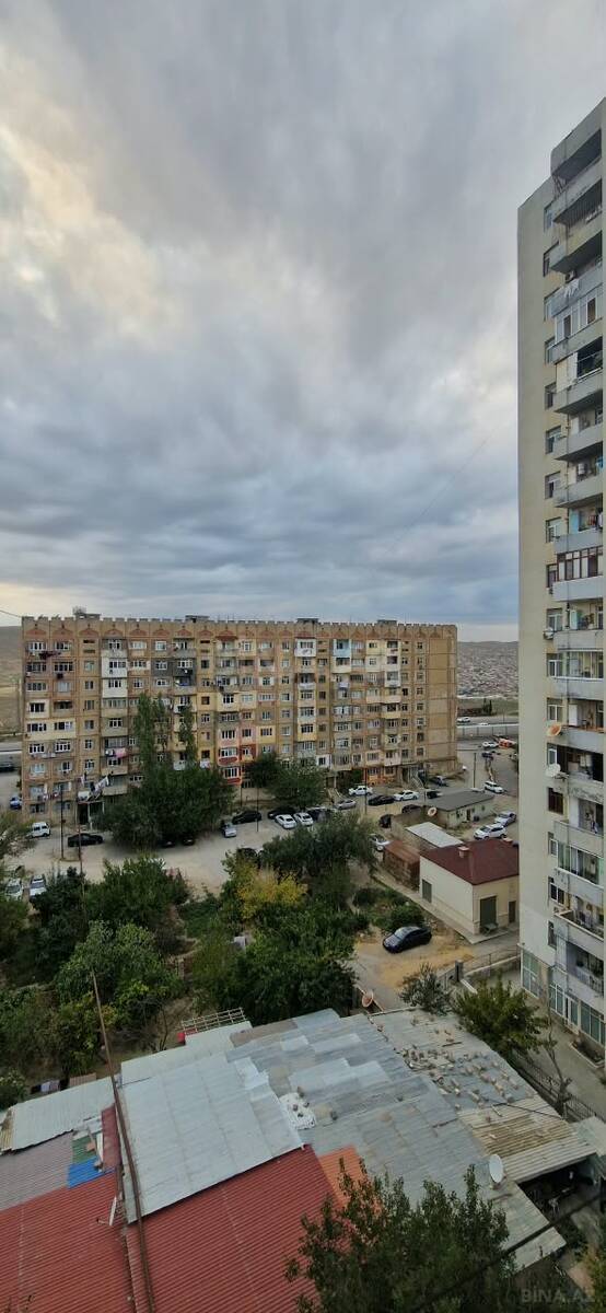 2 otaqlı Köhnə tikili, İnşaatçılar m., Bakı