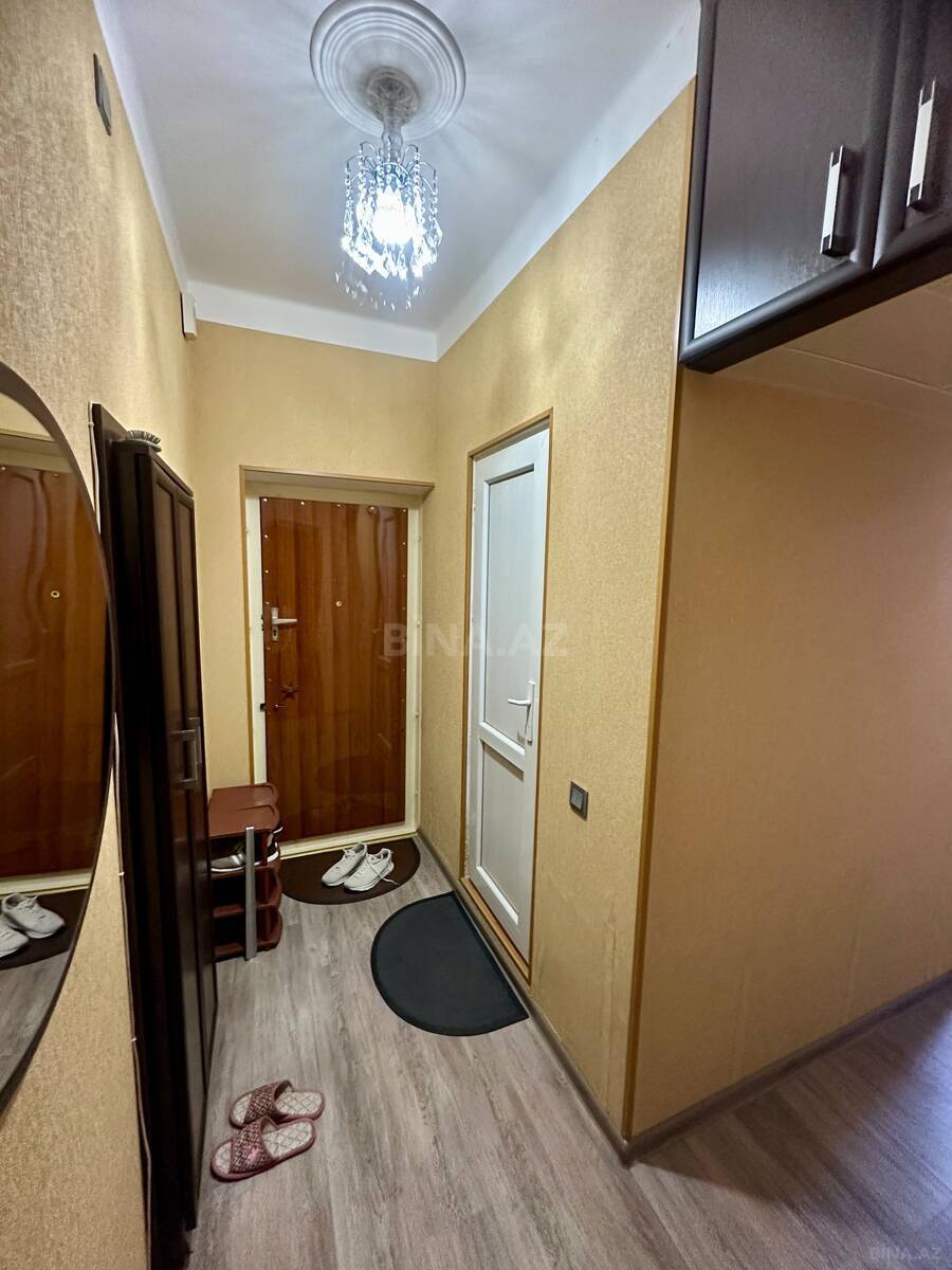 2 otaqlı Köhnə tikili, Qara Qarayev m., Bakı