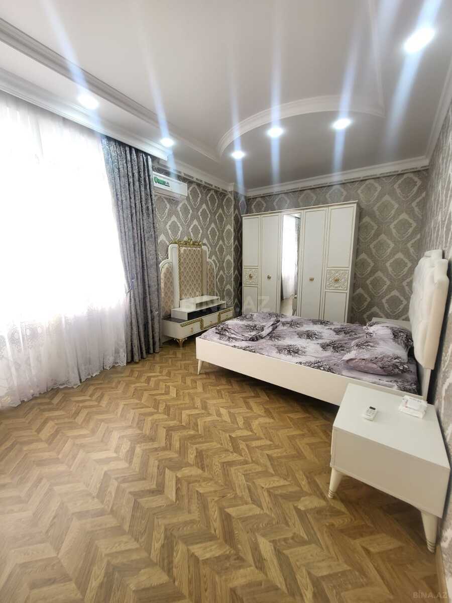 4 otaqlı Yeni tikili, Neftçilər m., Bakı