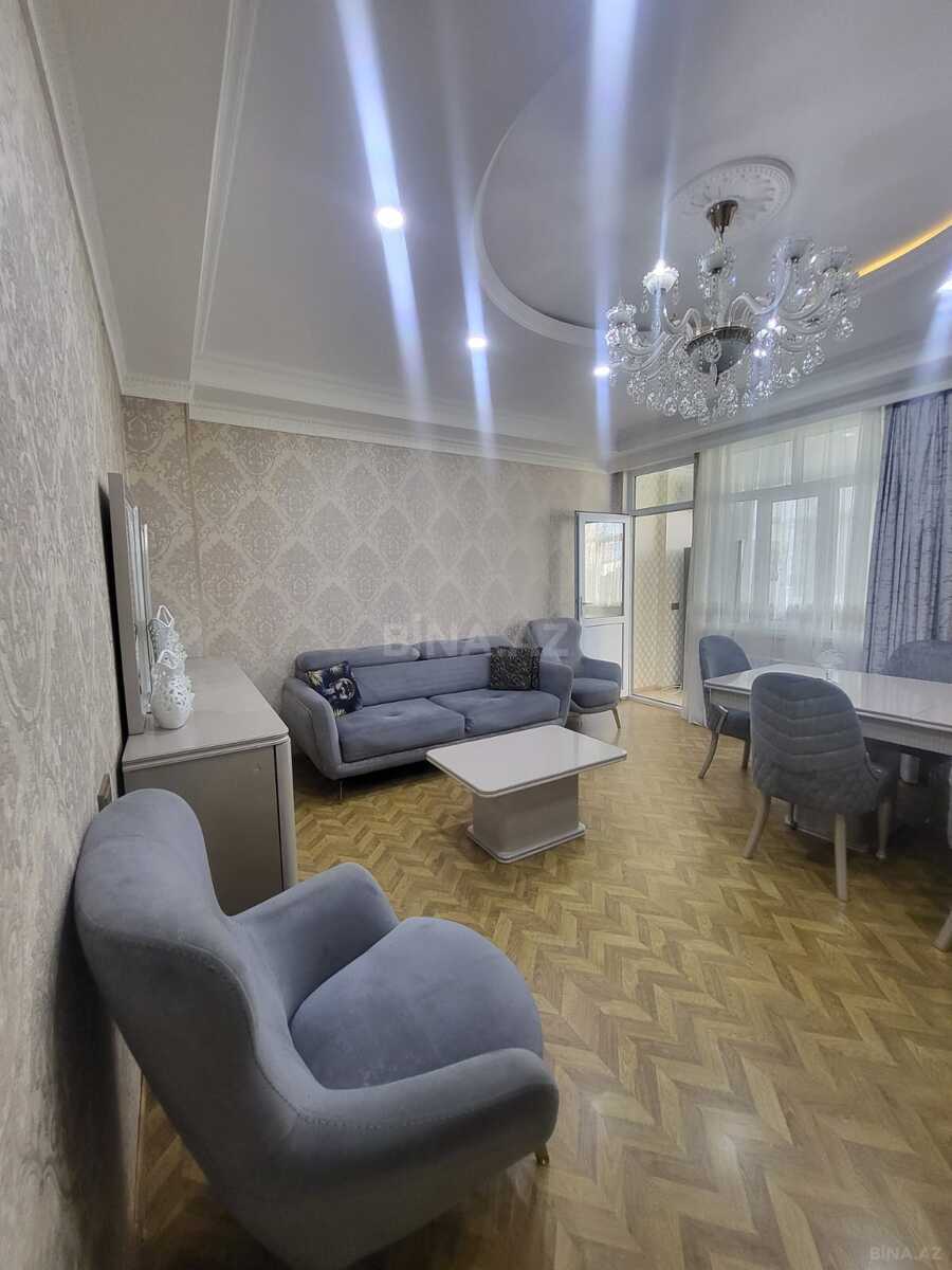 4 otaqlı Yeni tikili, Neftçilər m., Bakı