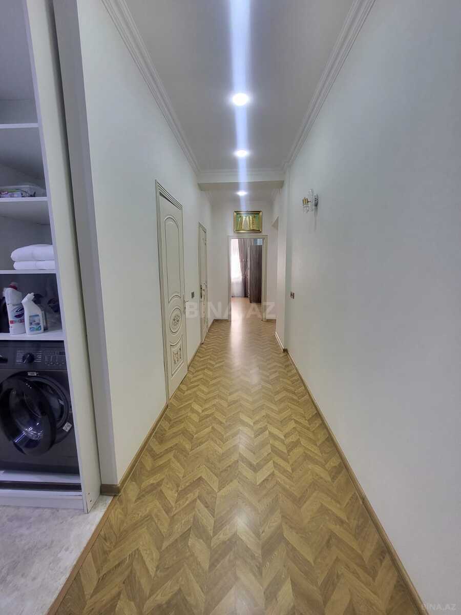 4 otaqlı Yeni tikili, Neftçilər m., Bakı
