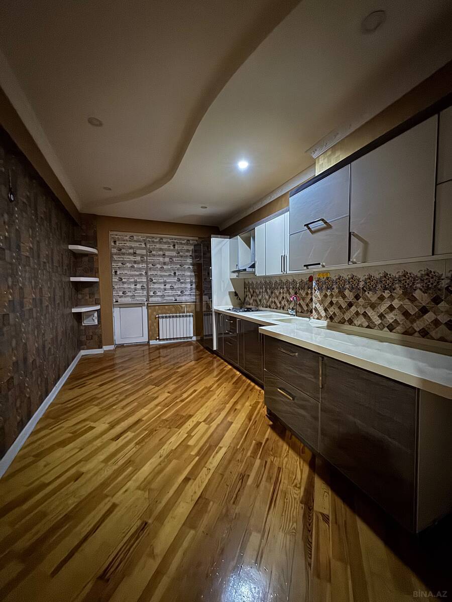 3 otaqlı Yeni tikili, İnşaatçılar m., Bakı
