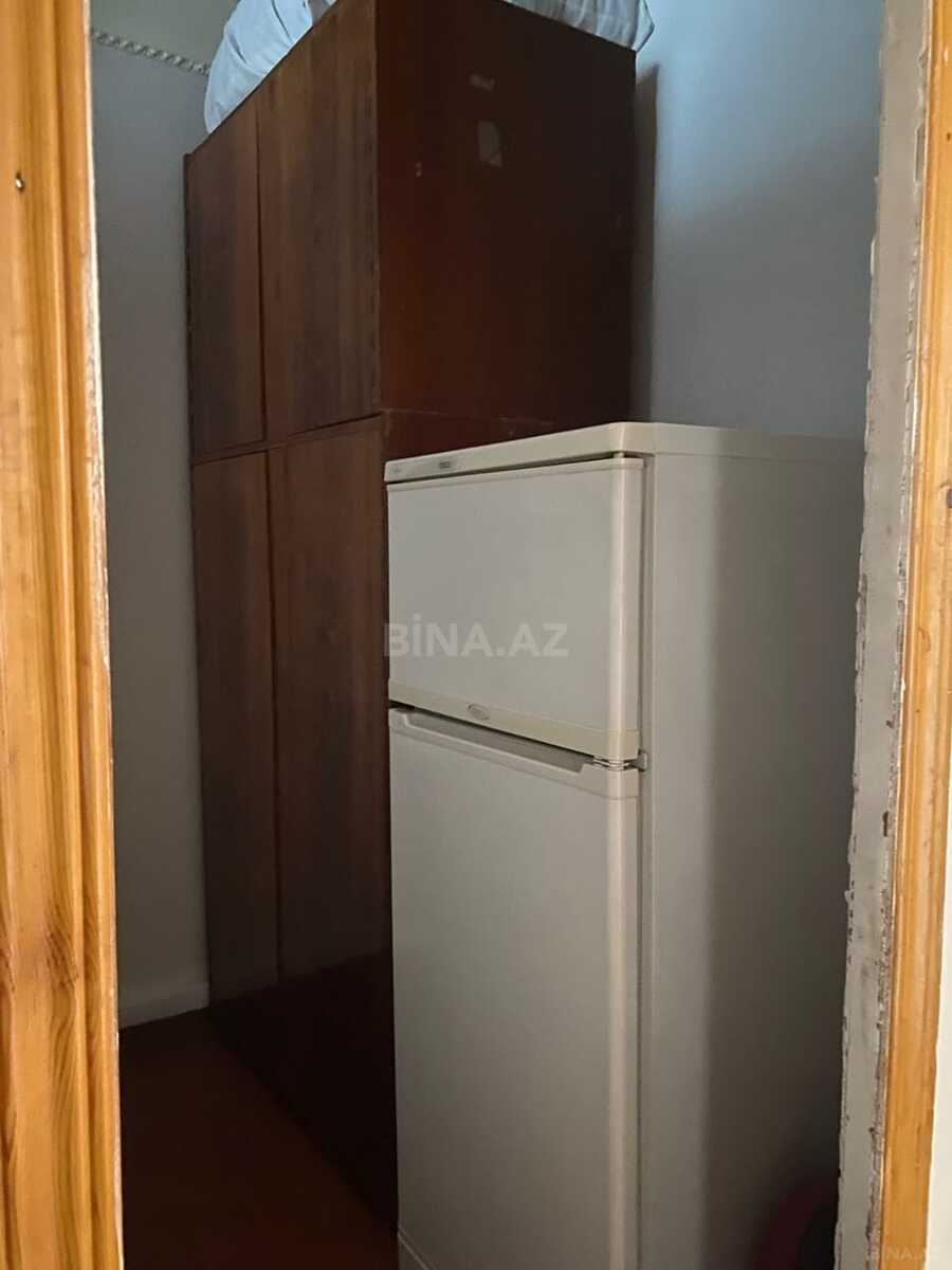 3 otaqlı Köhnə tikili, Həzi Aslanov m., Bakı
